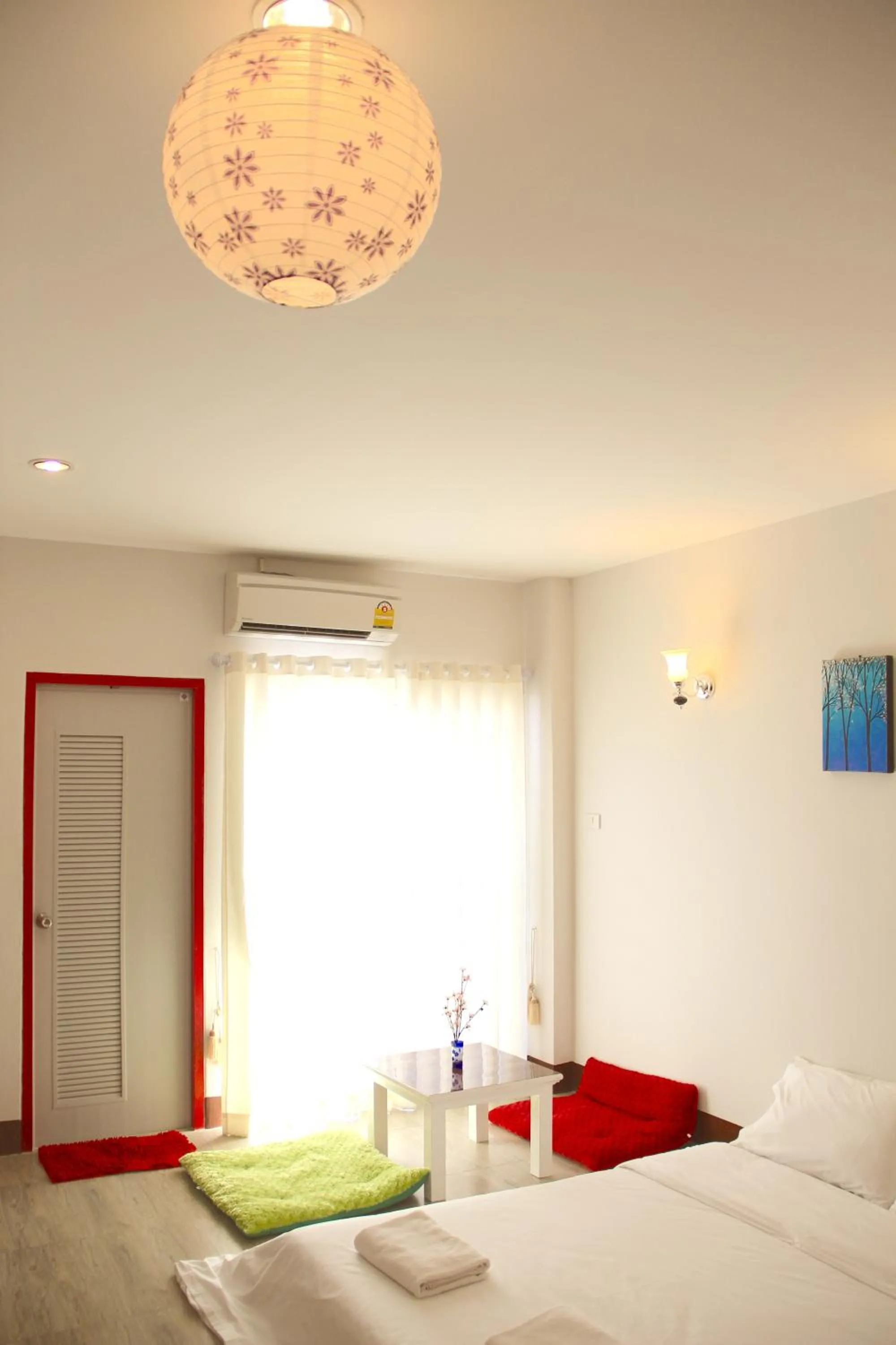 Photo of the whole room, Bed in The Cottage Lampang