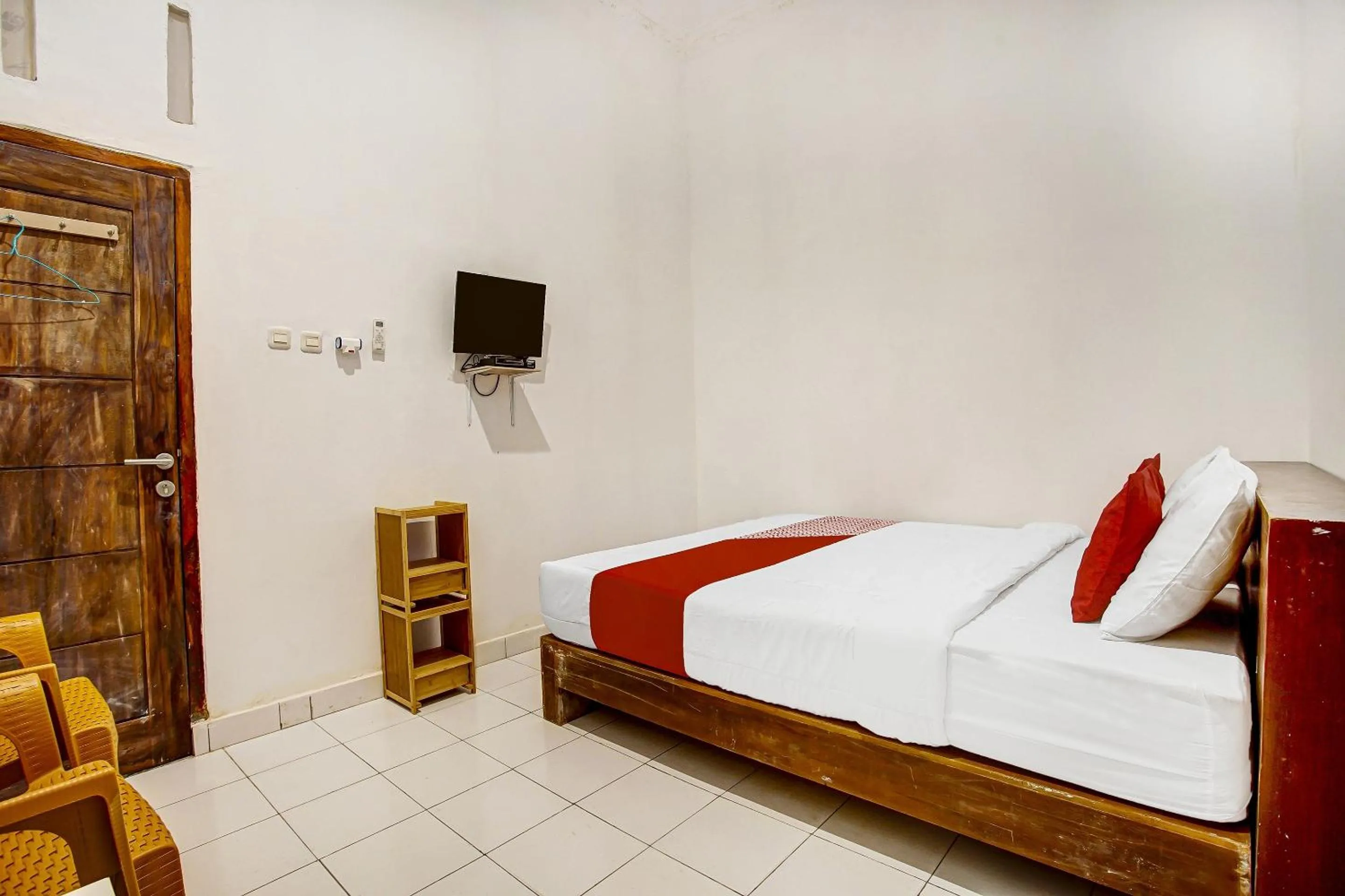Bedroom, Bed in Hotel O Homestay Syariah