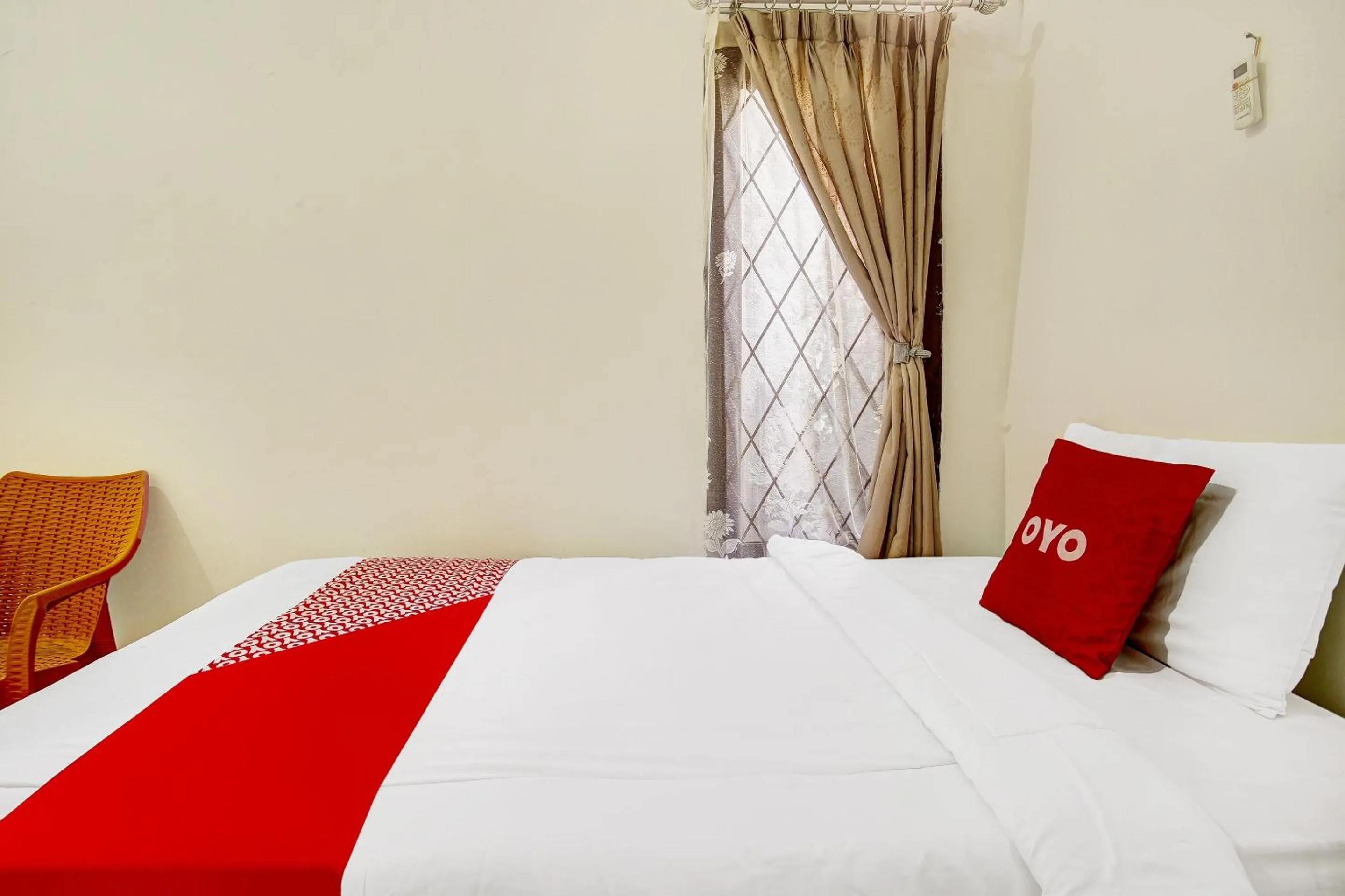 Bedroom, Bed in Hotel O Homestay Syariah