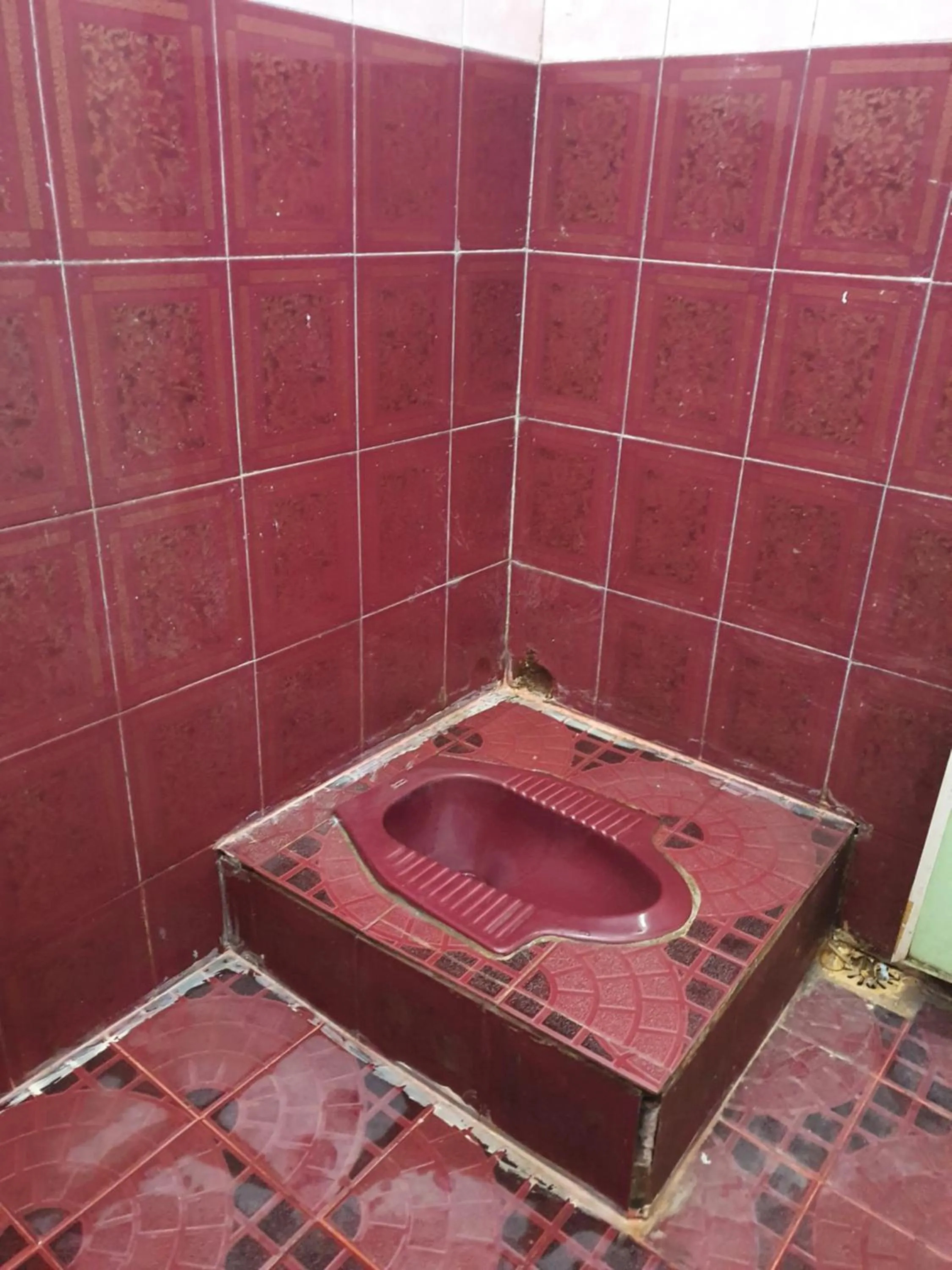 Bathroom in Hotel O Losmen Bunda Arema