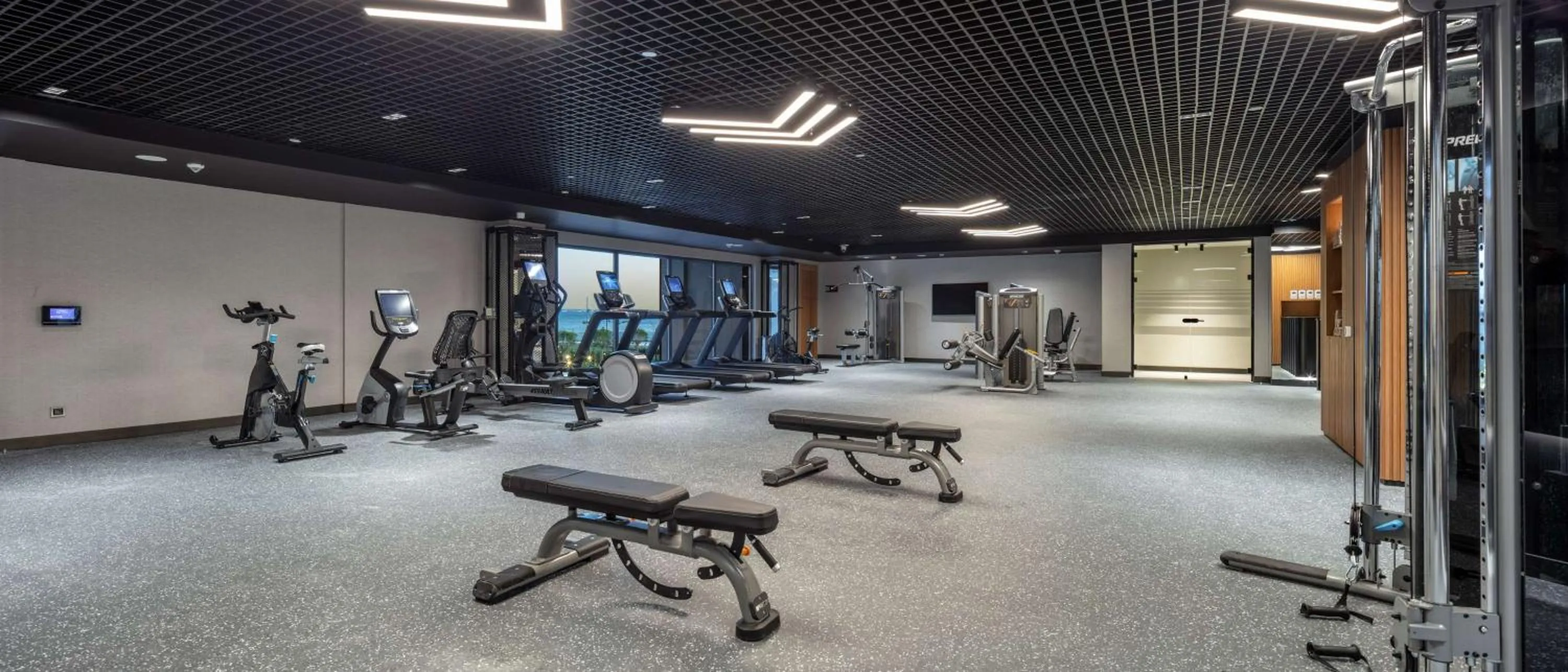 Fitness centre/facilities in Doubletree By Hilton Canakkale