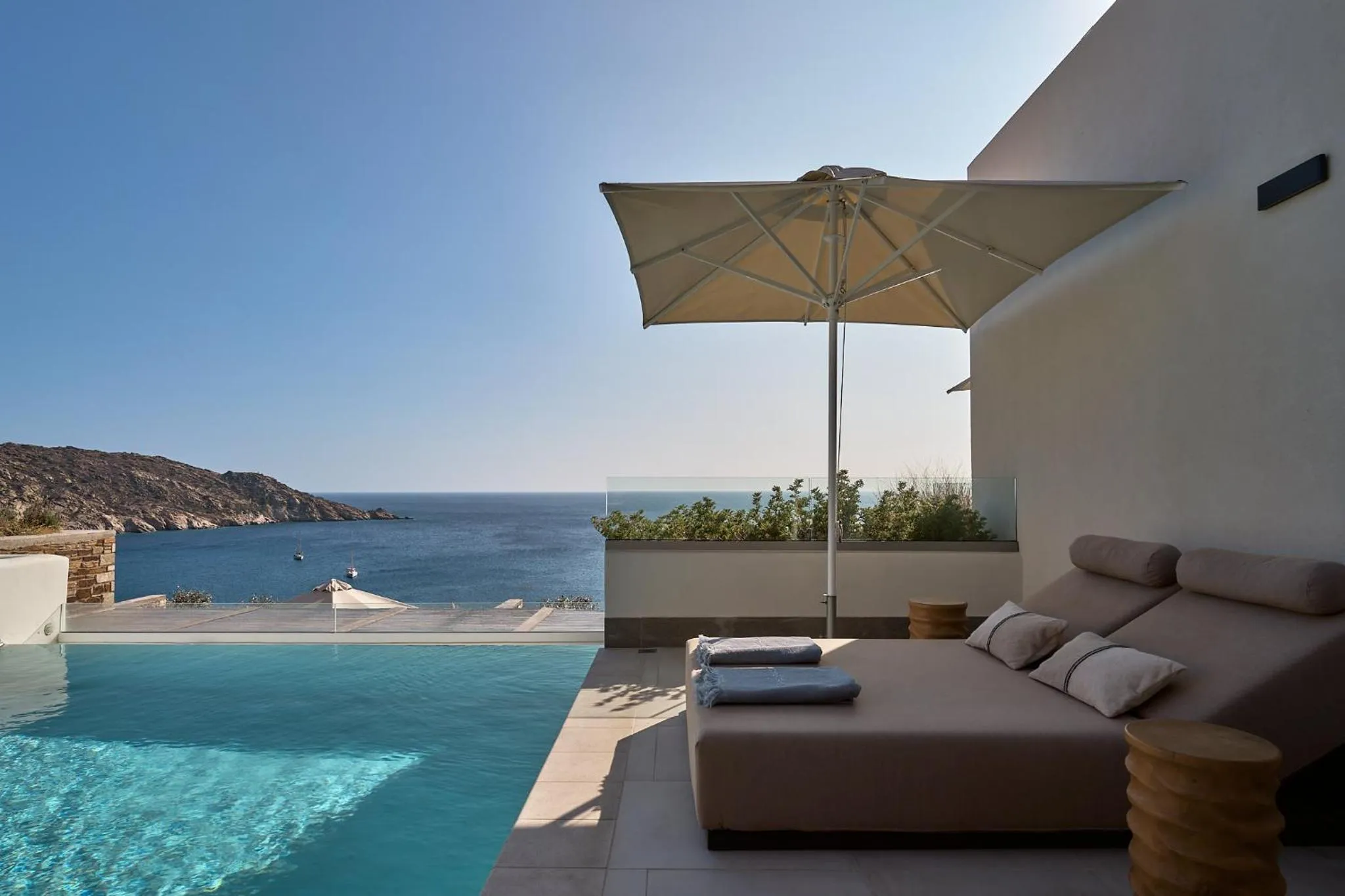 Day in Ios Grand Pool Suites