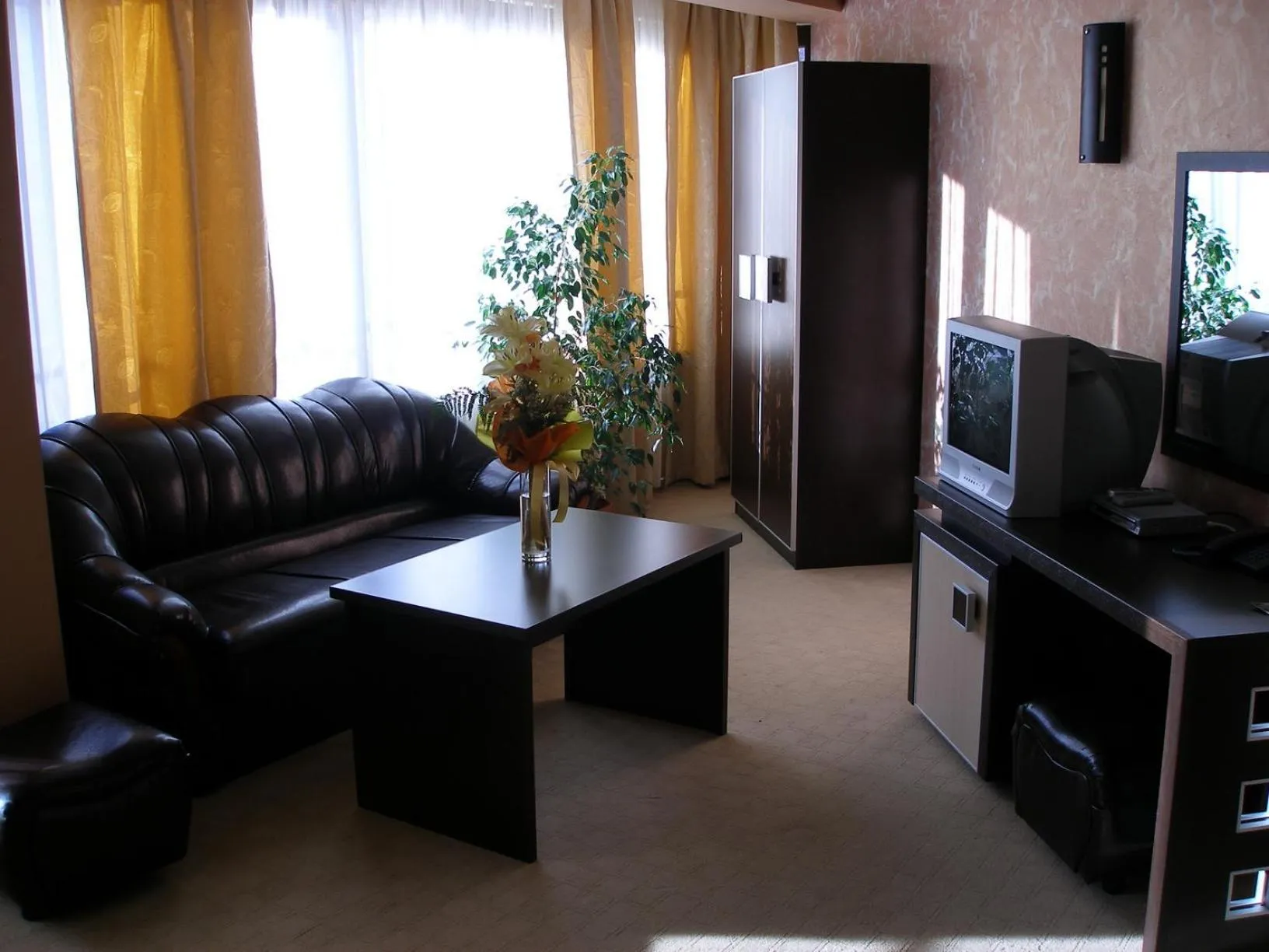 Communal lounge/ TV room in Hotel Brilliantin