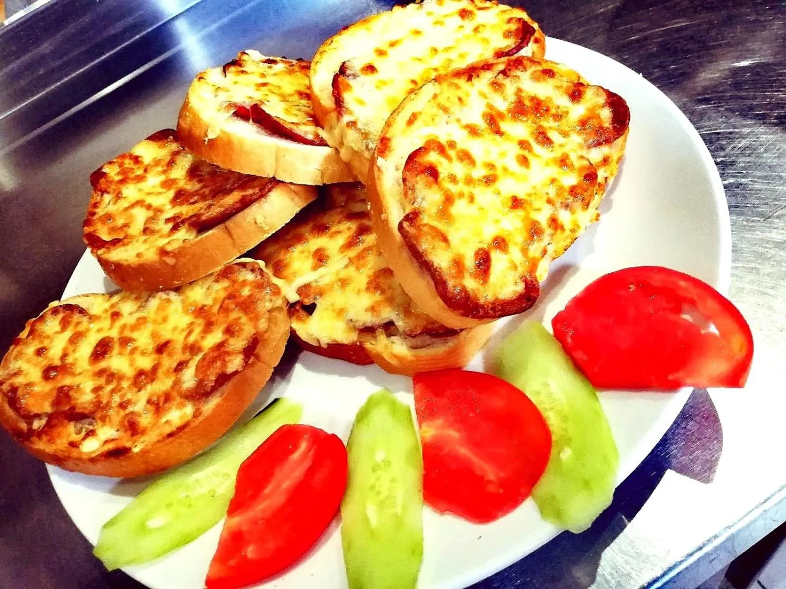 Food and drinks in Hotel Brilliantin