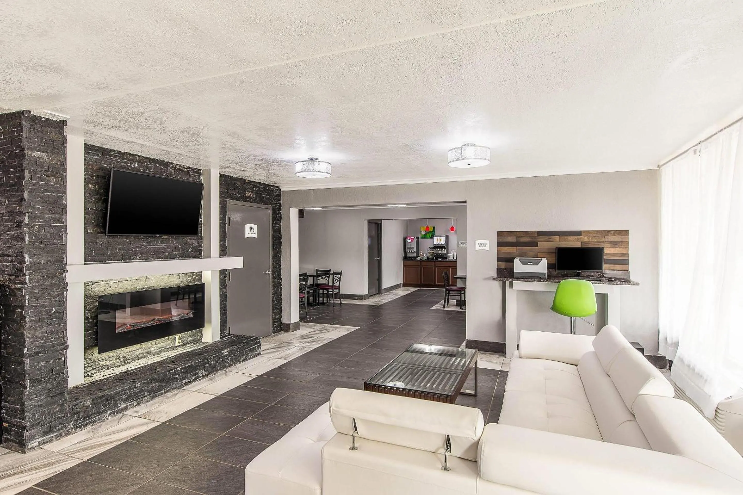 Lobby or reception in Quality Inn