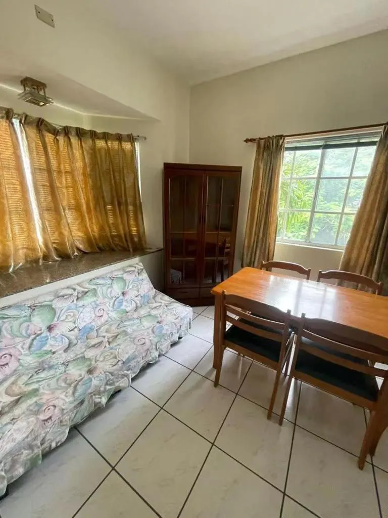 Living room in Capital Hotel