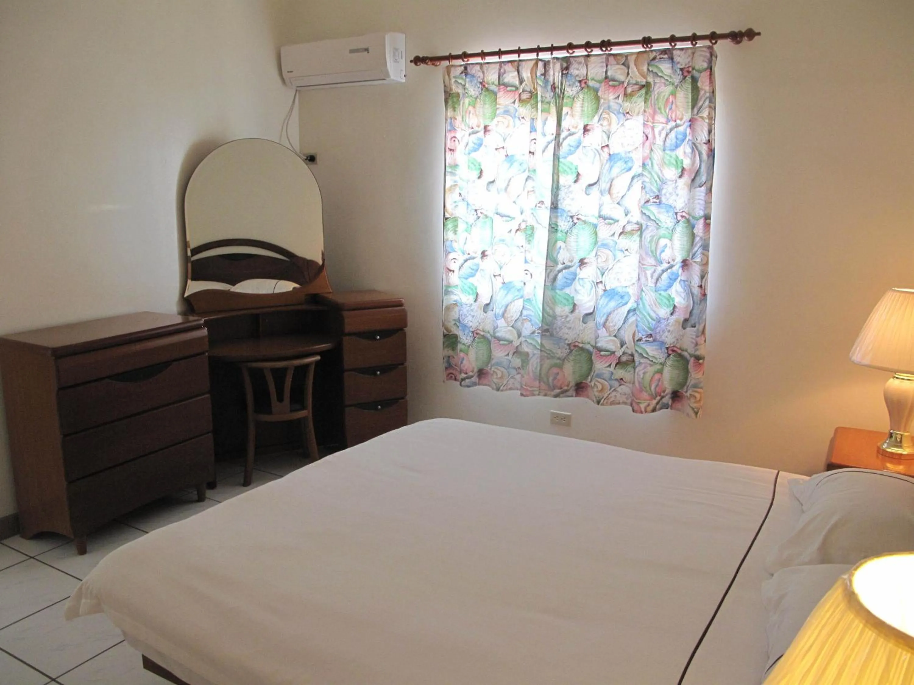 Photo of the whole room in Capital Hotel