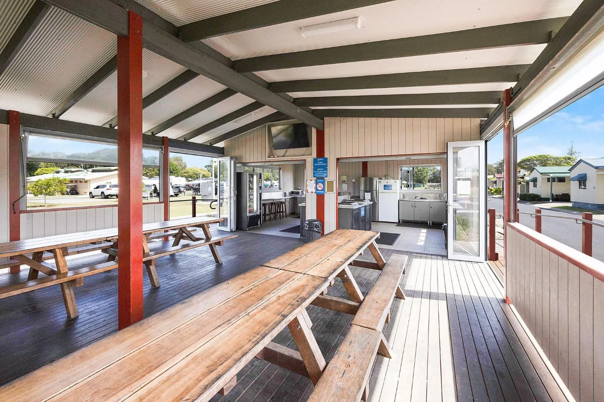 Kitchen or kitchenette in Reflections Evans Head - Holiday Park