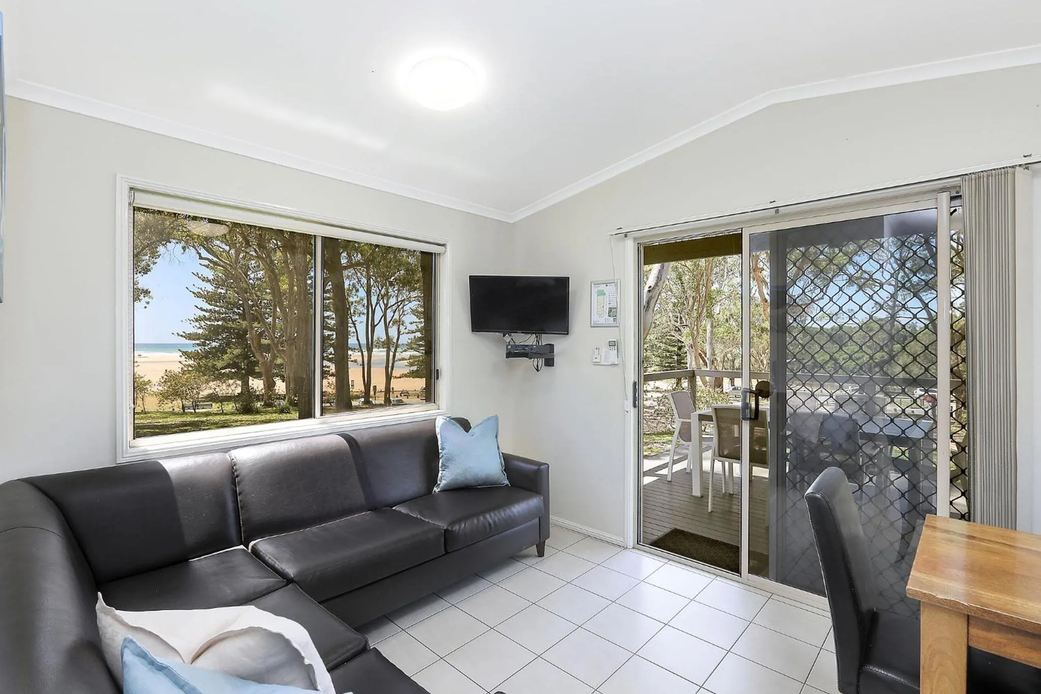 TV and multimedia in Reflections Moonee Beach - Holiday Park