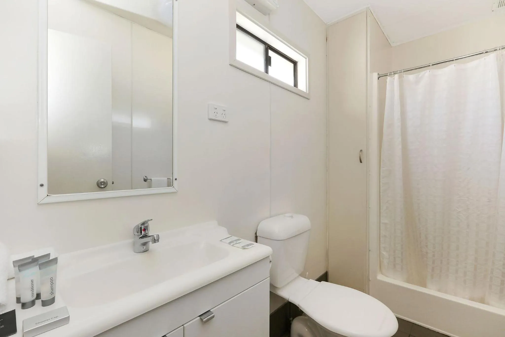 Bathroom in Reflections Moonee Beach - Holiday Park