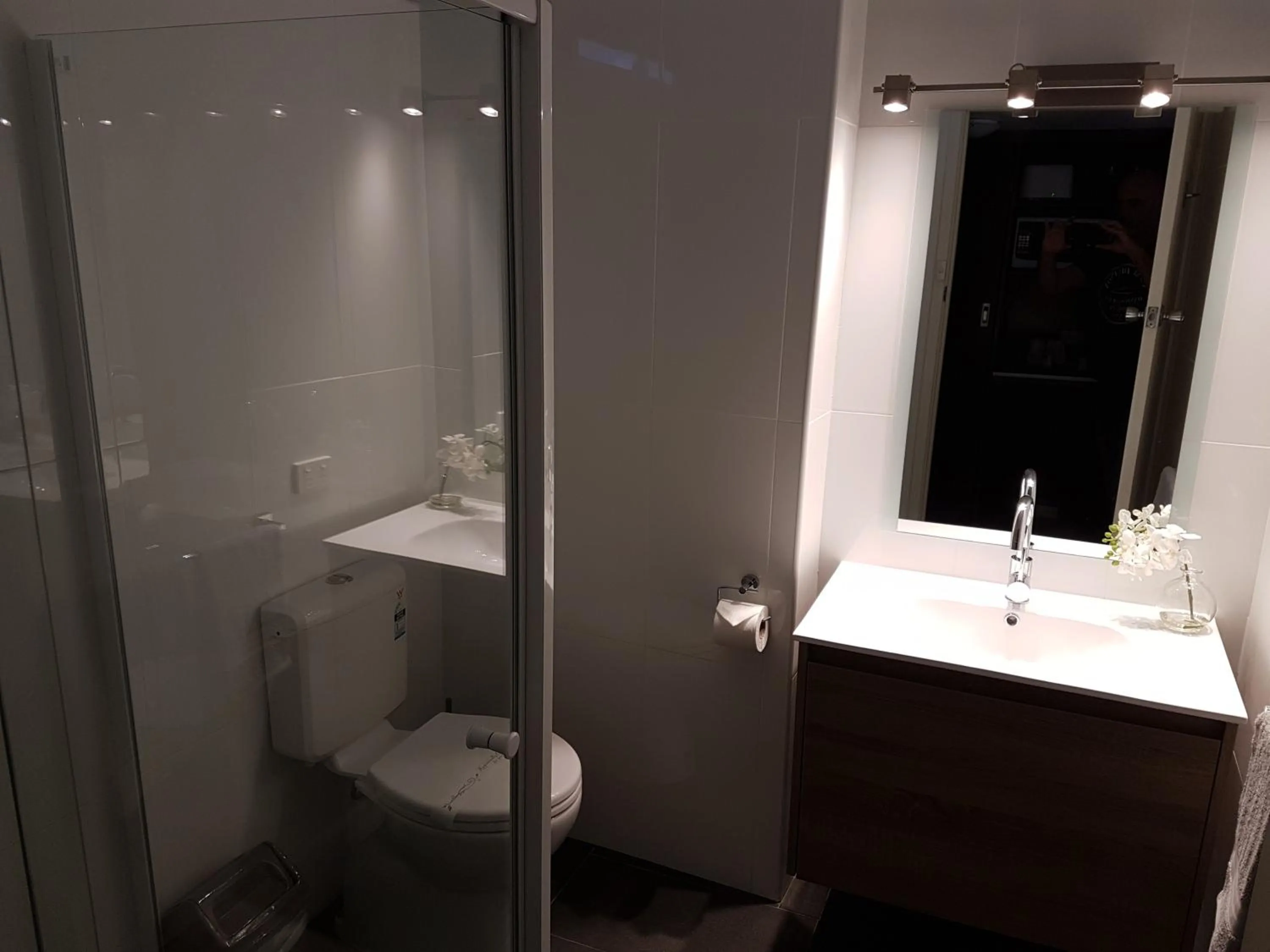 Bathroom in Sandpipers @ Millicent