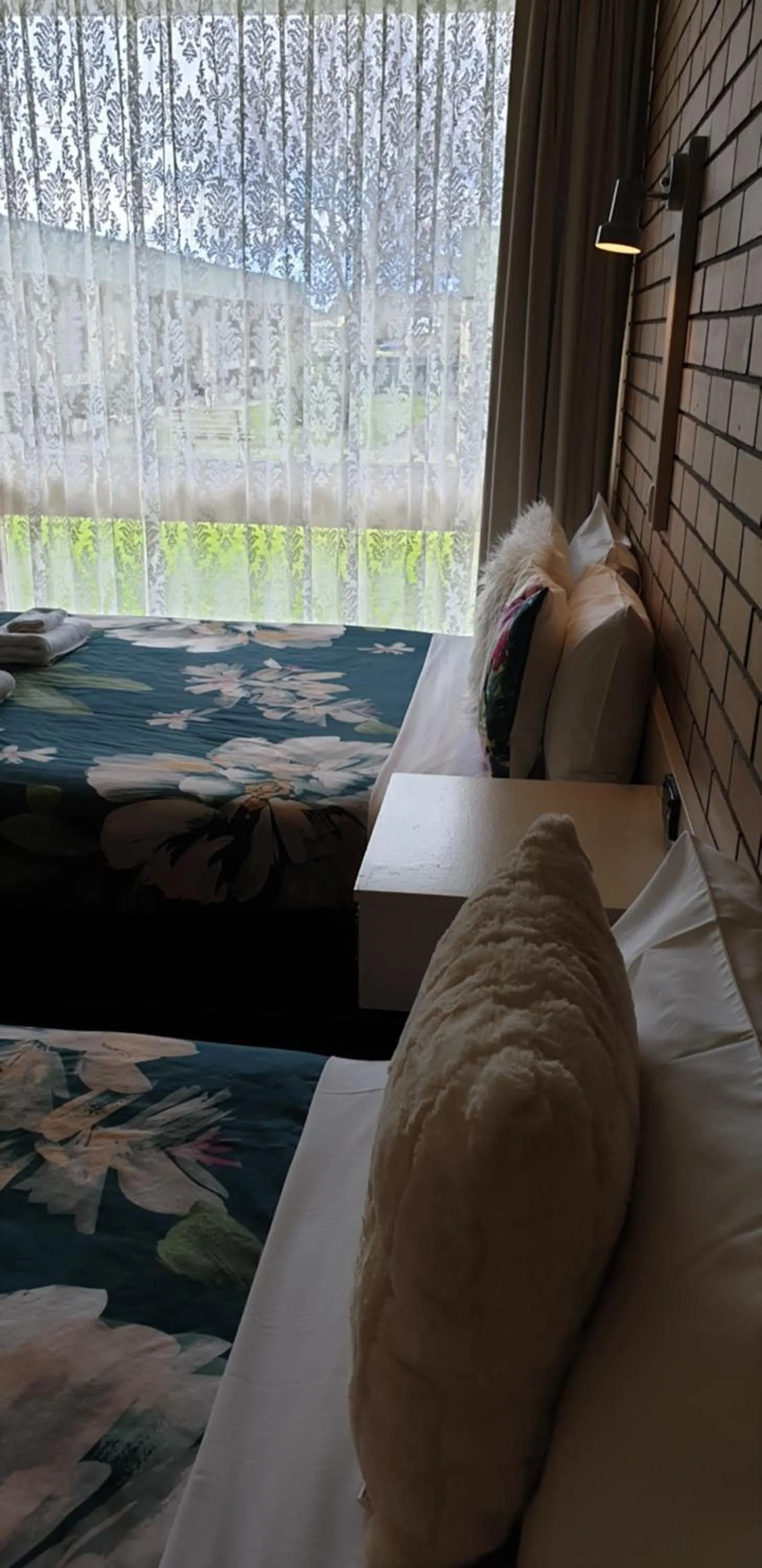 Bedroom, Bed in Sandpipers @ Millicent