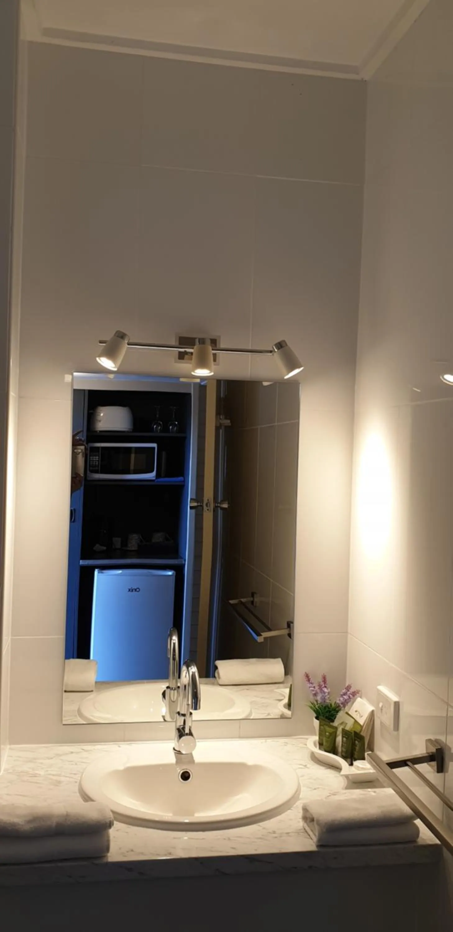 Bathroom in Sandpipers @ Millicent