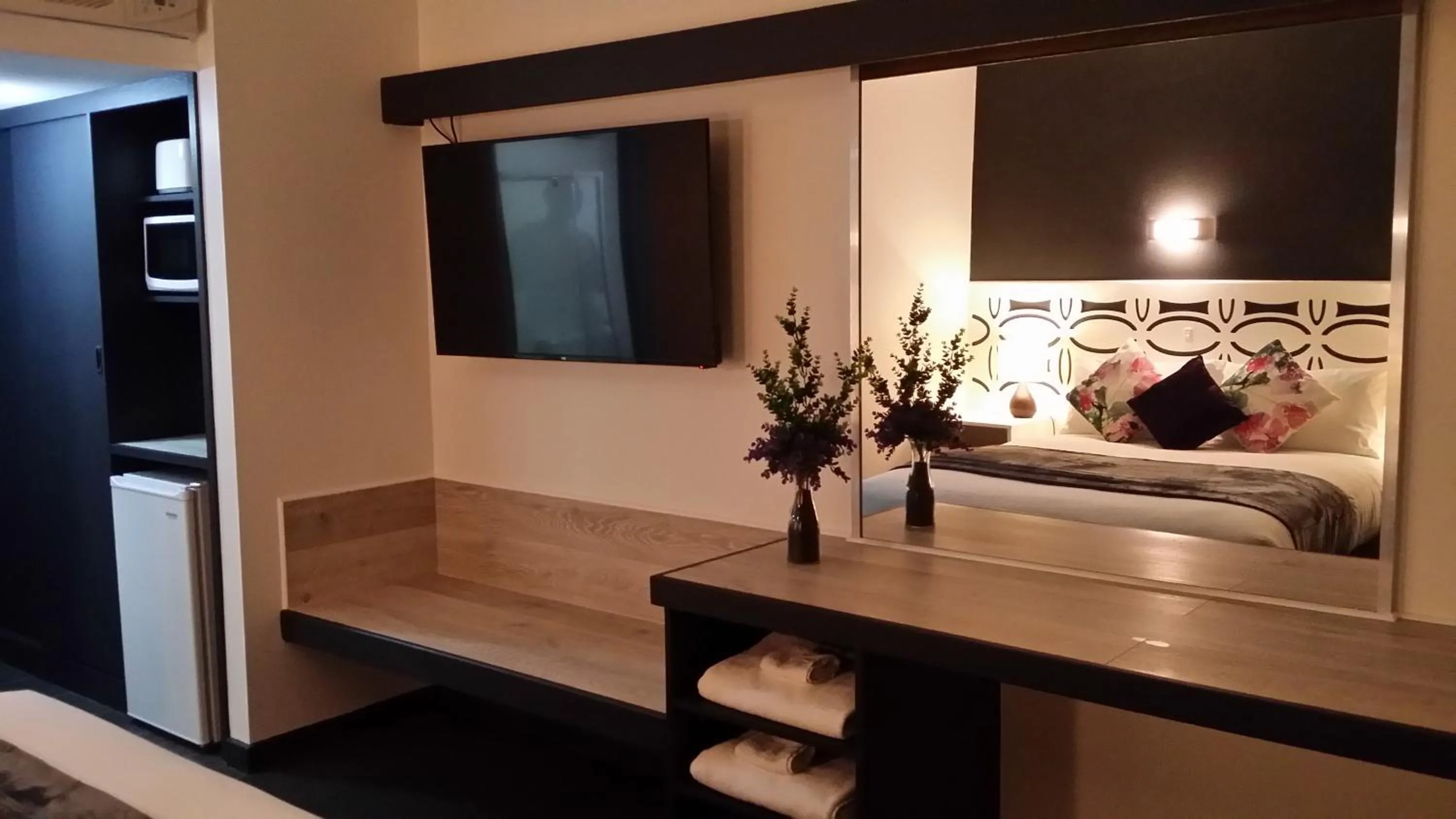 Bedroom, Bed in Sandpipers @ Millicent