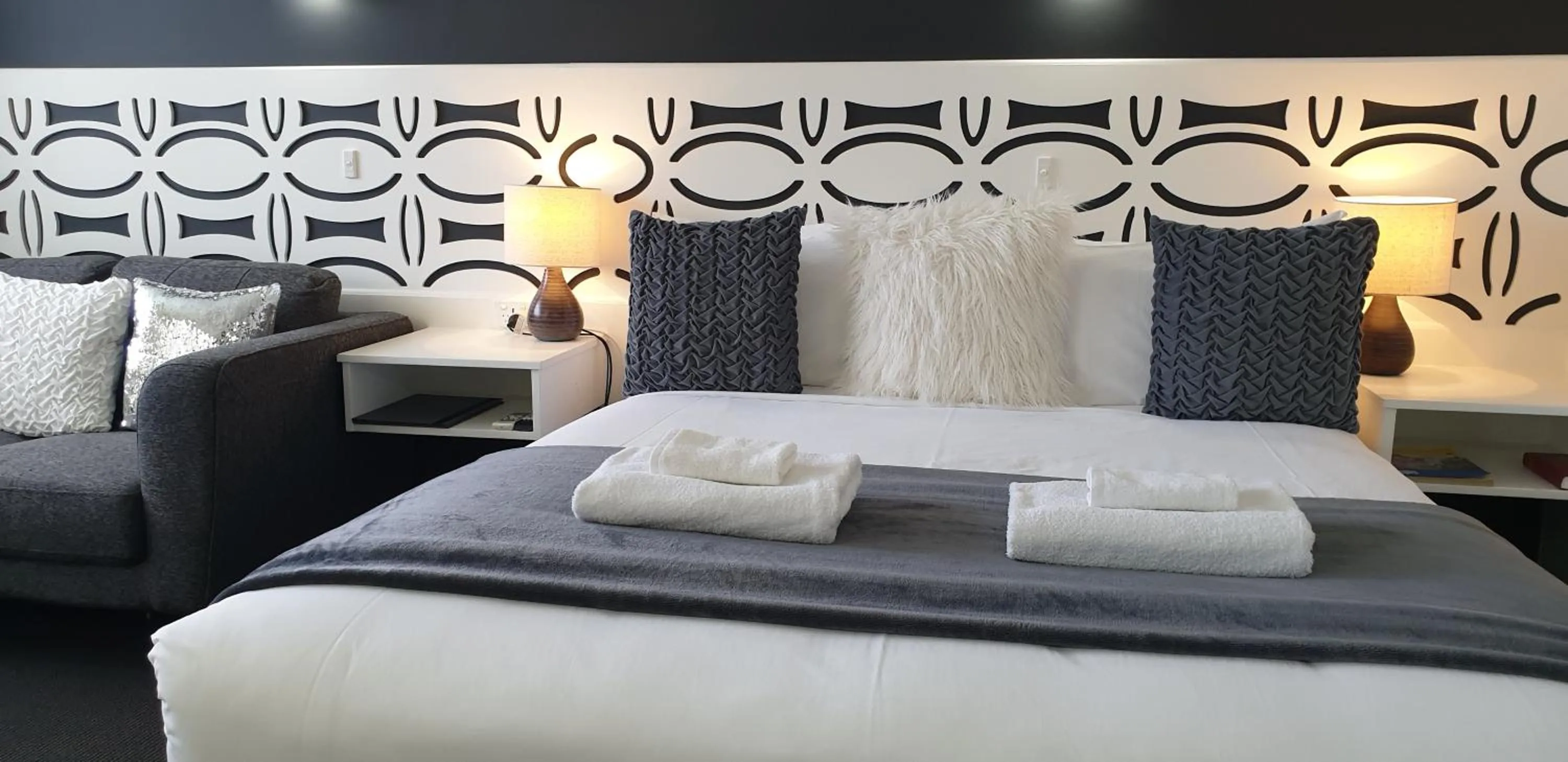 Bedroom, Bed in Sandpipers @ Millicent