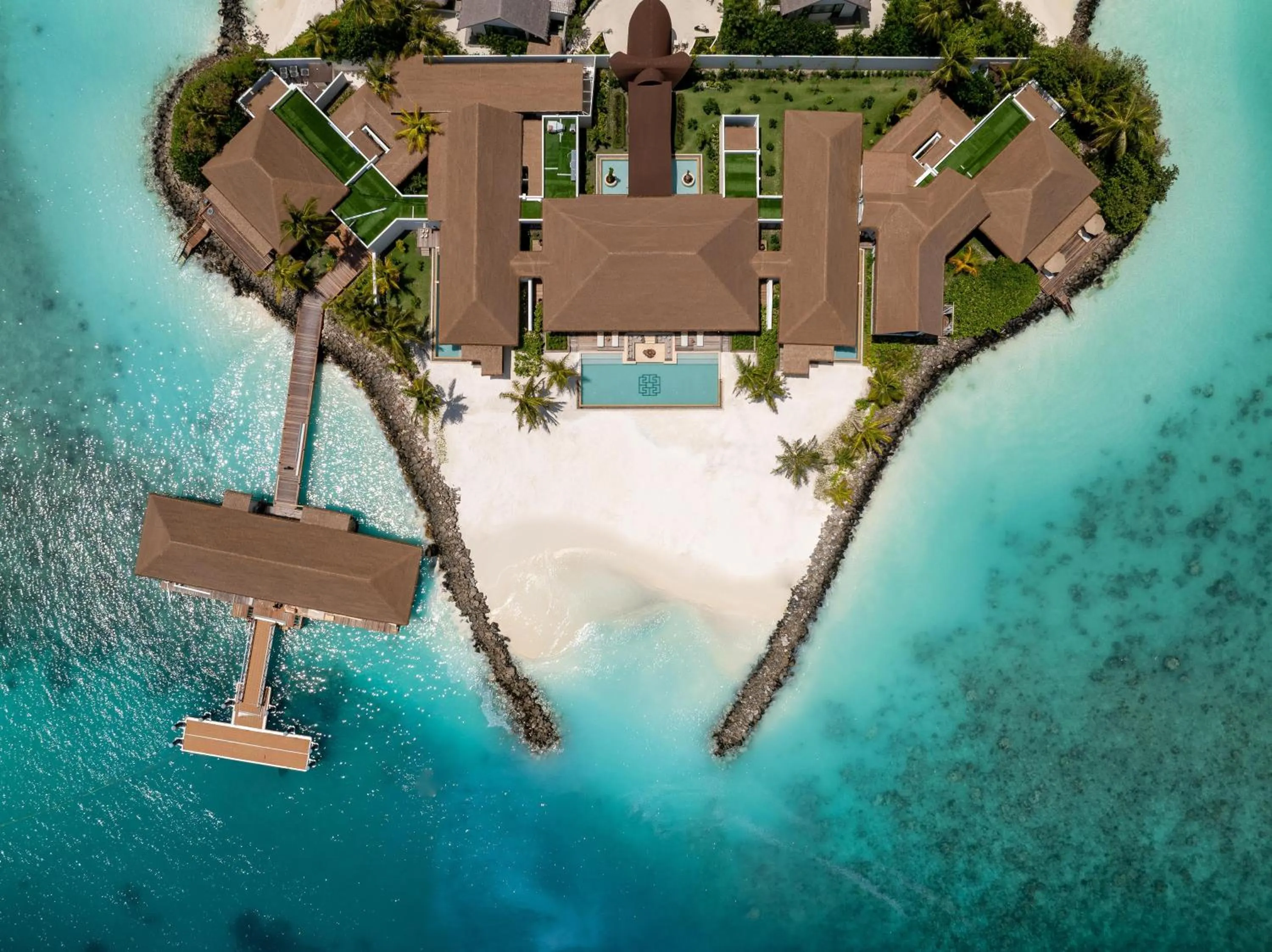 Property building in Hilton Maldives Amingiri Resort & Spa