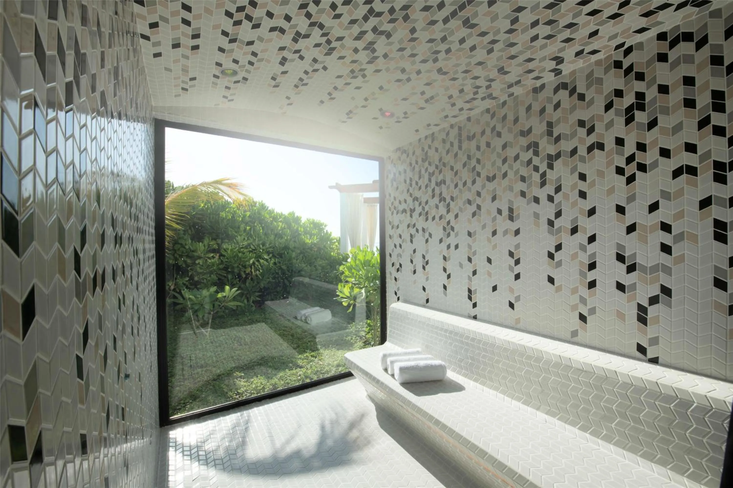 Sports in Hilton Maldives Amingiri Resort & Spa