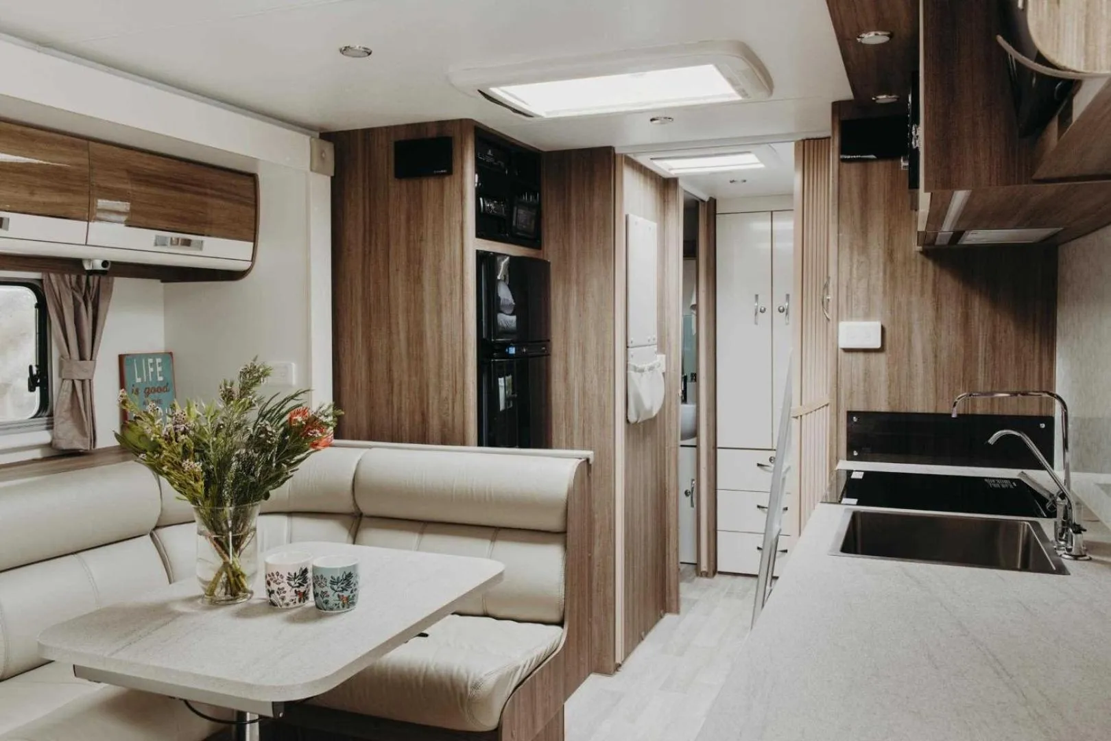 Kitchen or kitchenette in Reflections Byron Bay - Holiday Park