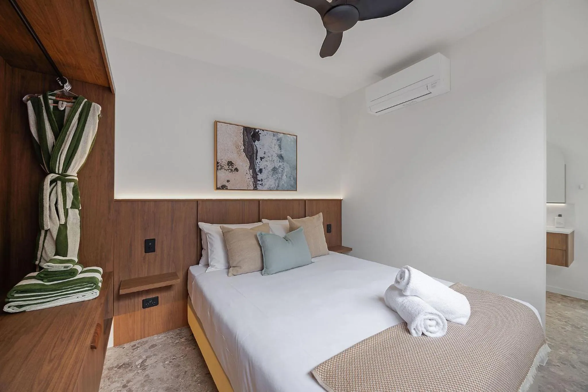 Bedroom, Bed in Reflections Byron Bay - Holiday Park