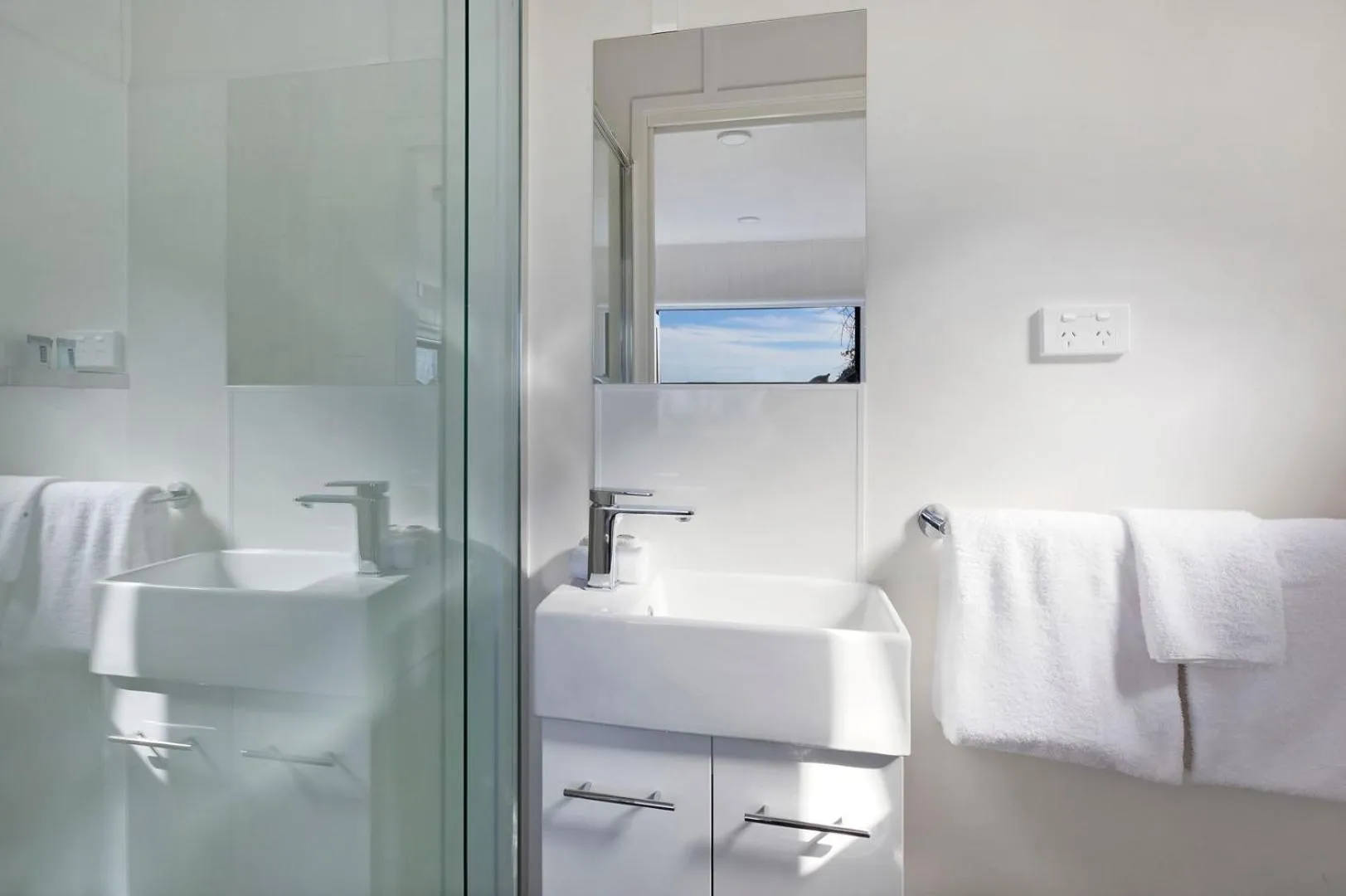 Bathroom in Reflections Byron Bay - Holiday Park