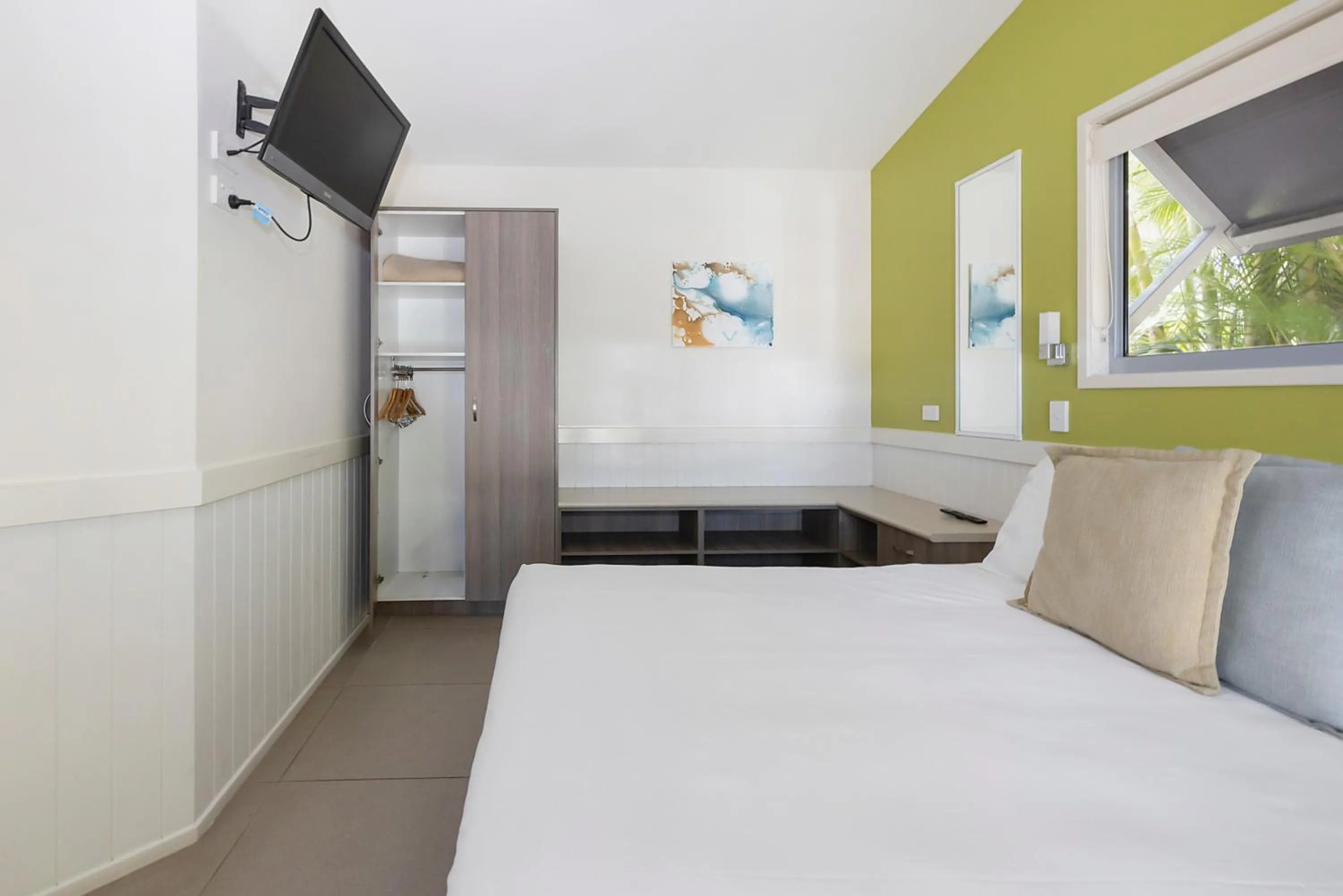 Bed in Reflections Byron Bay - Holiday Park