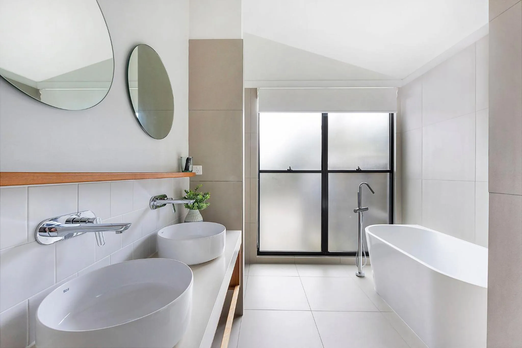 Bathroom in Reflections Byron Bay - Holiday Park