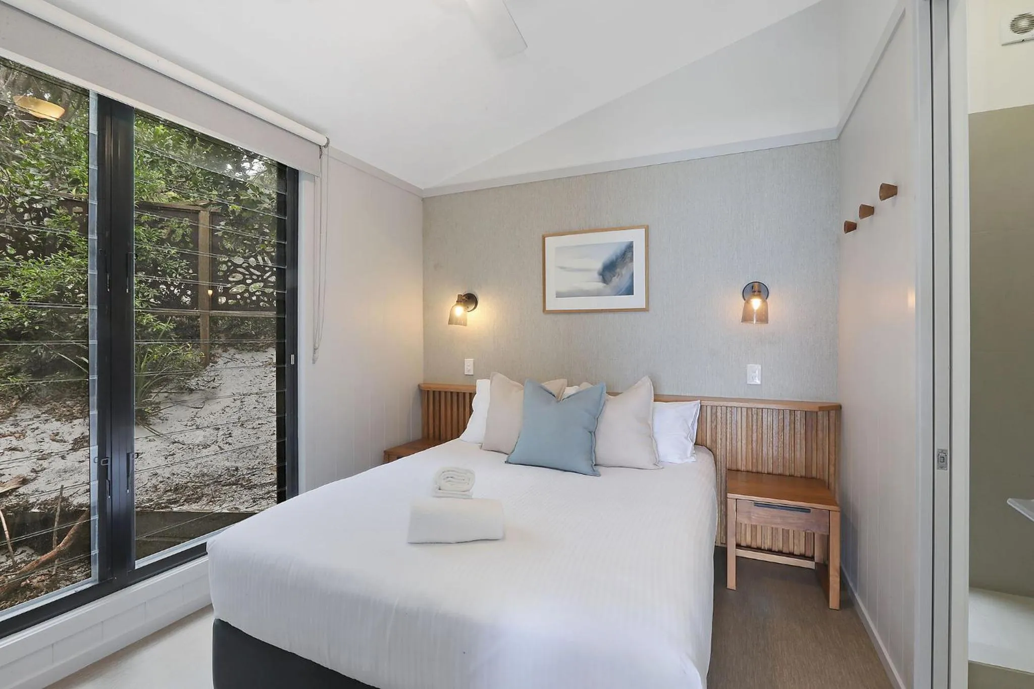 Bedroom, Bed in Reflections Byron Bay - Holiday Park