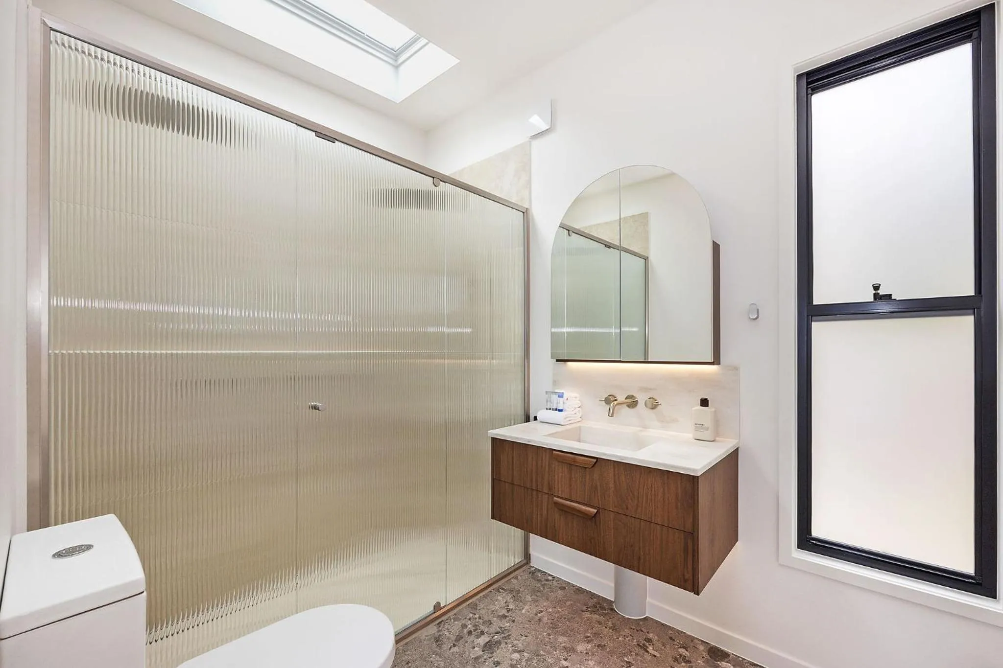 Bathroom in Reflections Byron Bay - Holiday Park