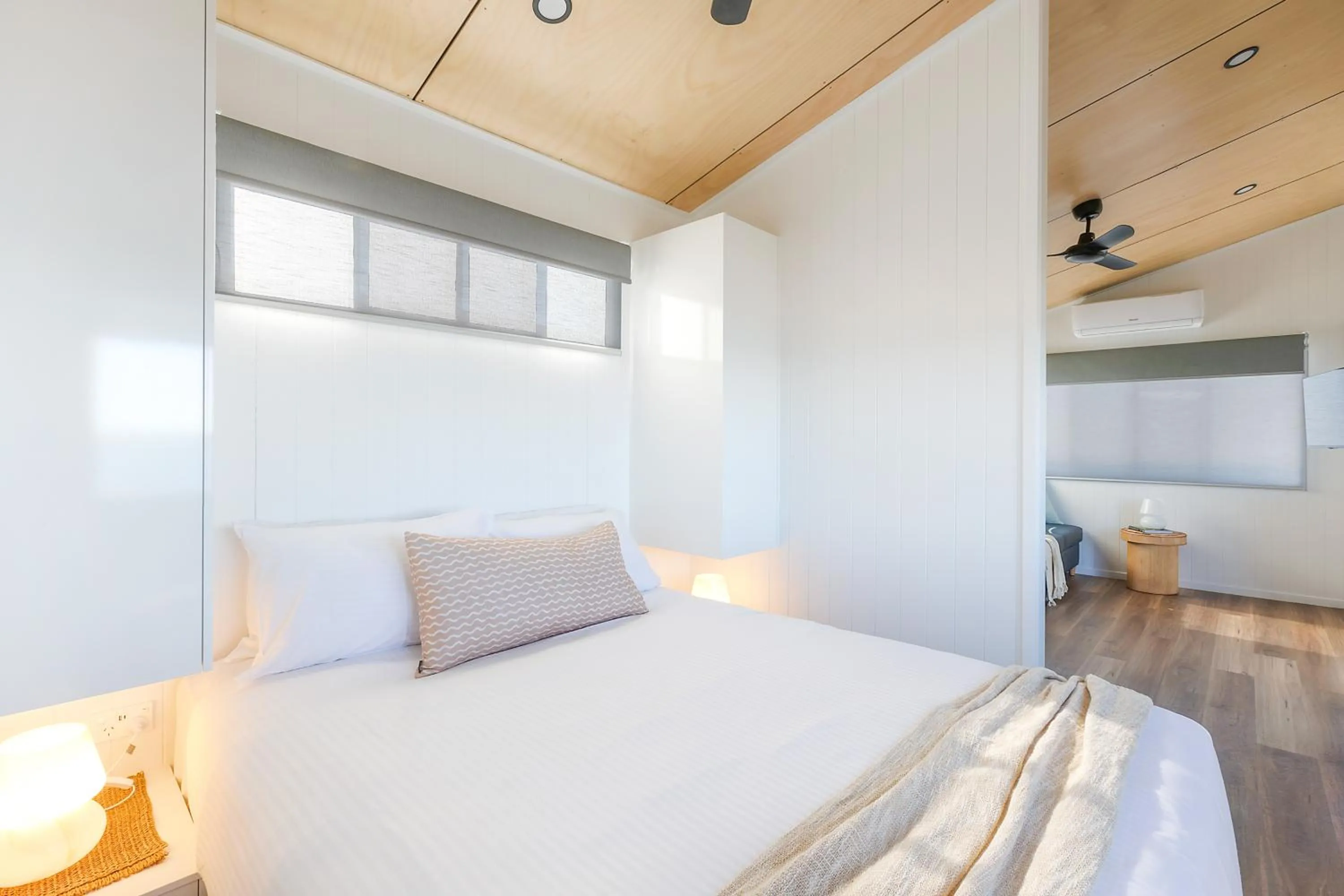 Bedroom, Bed in Reflections Shaws Bay - Holiday Park