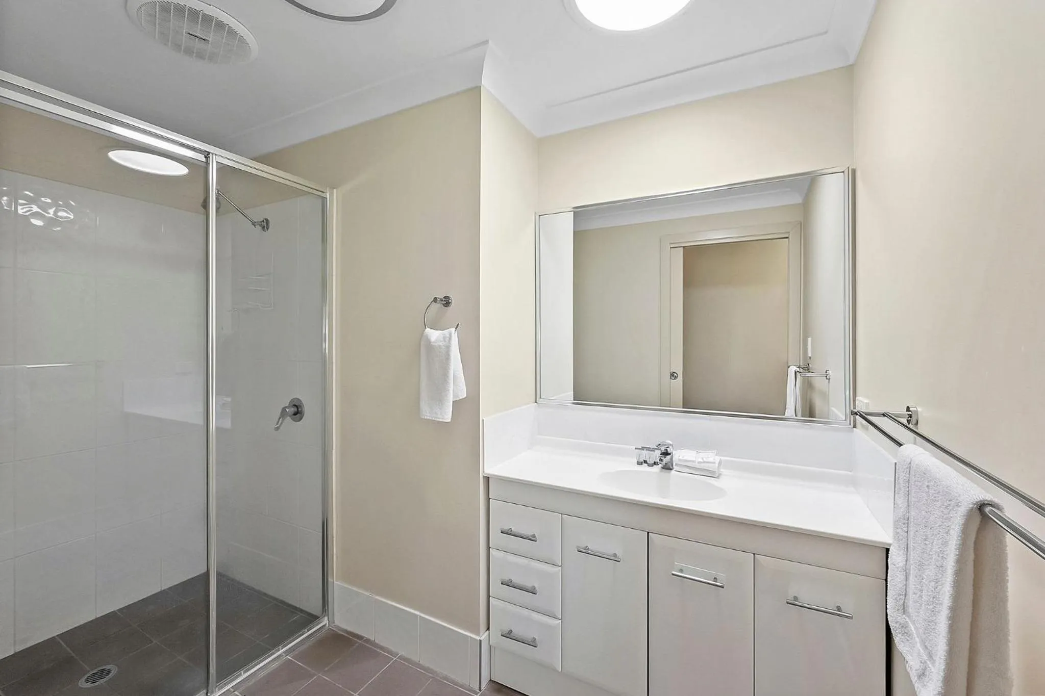 Bathroom in Reflections Urunga - Holiday Park