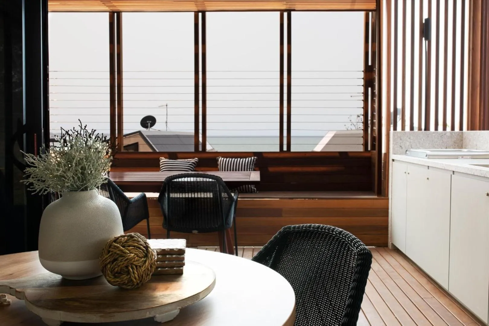 Seating area in Reflections Bonny Hills - Holiday Park