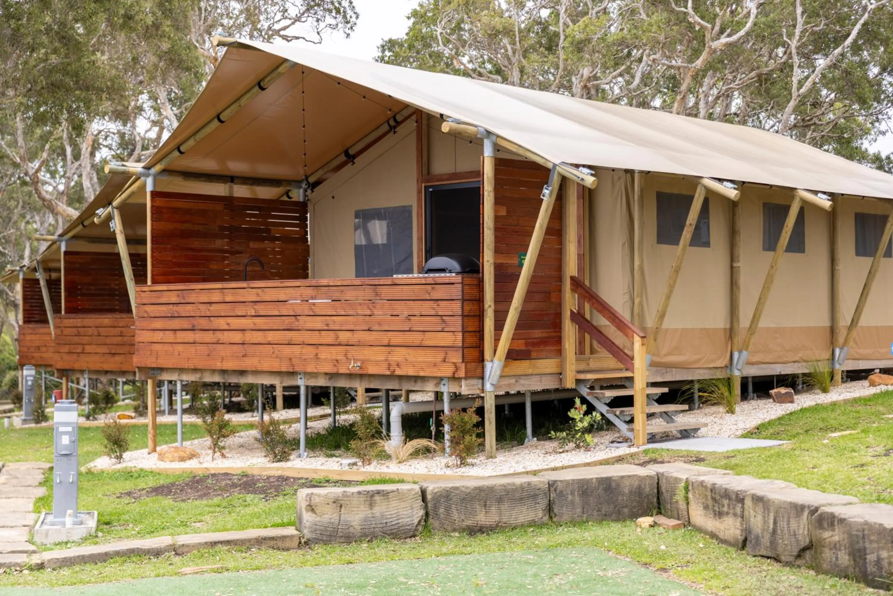 Facade/entrance in Reflections Bonny Hills - Holiday Park
