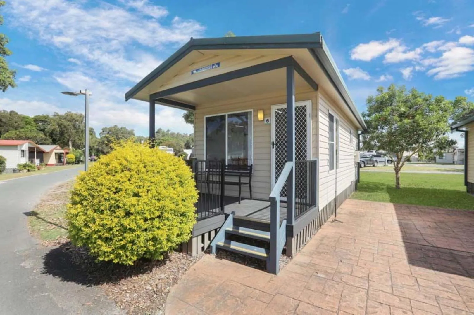 Facade/entrance in Reflections North Haven - Holiday Park
