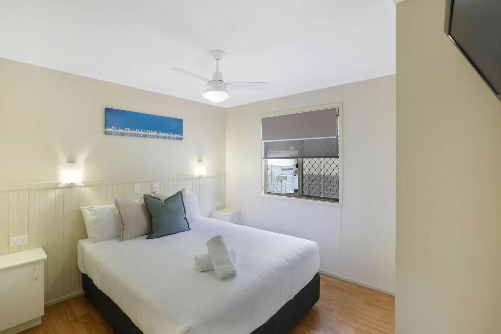 Bed in Reflections Tuncurry - Holiday Park