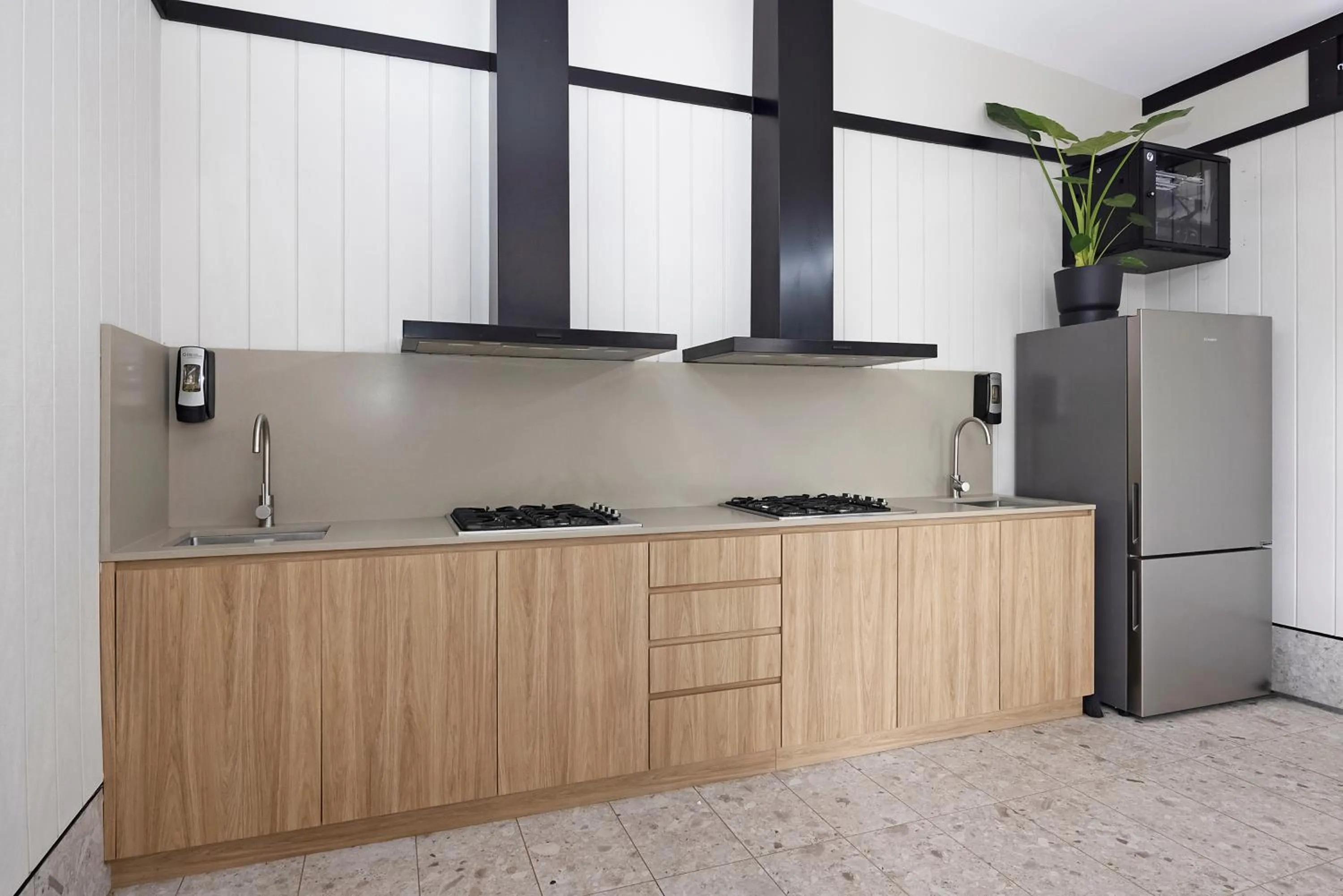 Communal kitchen in Reflections Forster Beach - Holiday Park