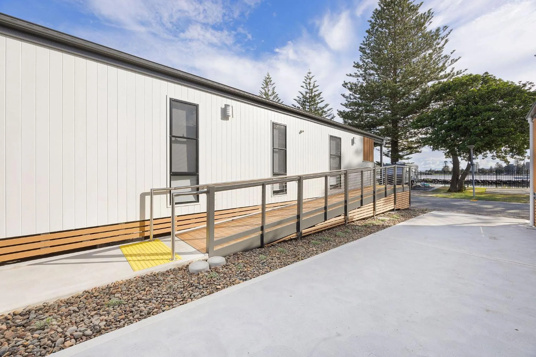 Facade/entrance in Reflections Forster Beach - Holiday Park