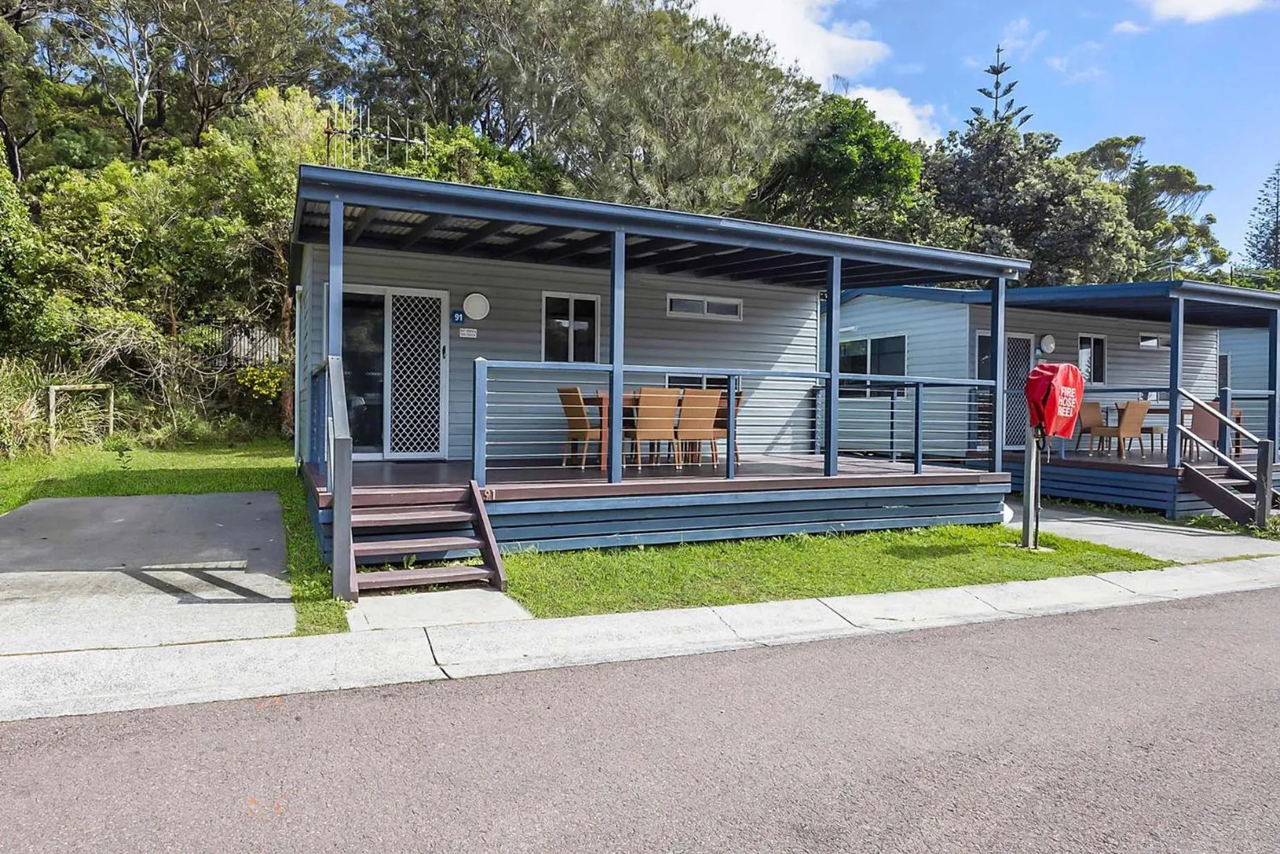 Facade/entrance in Reflections Seal Rocks - Holiday Park