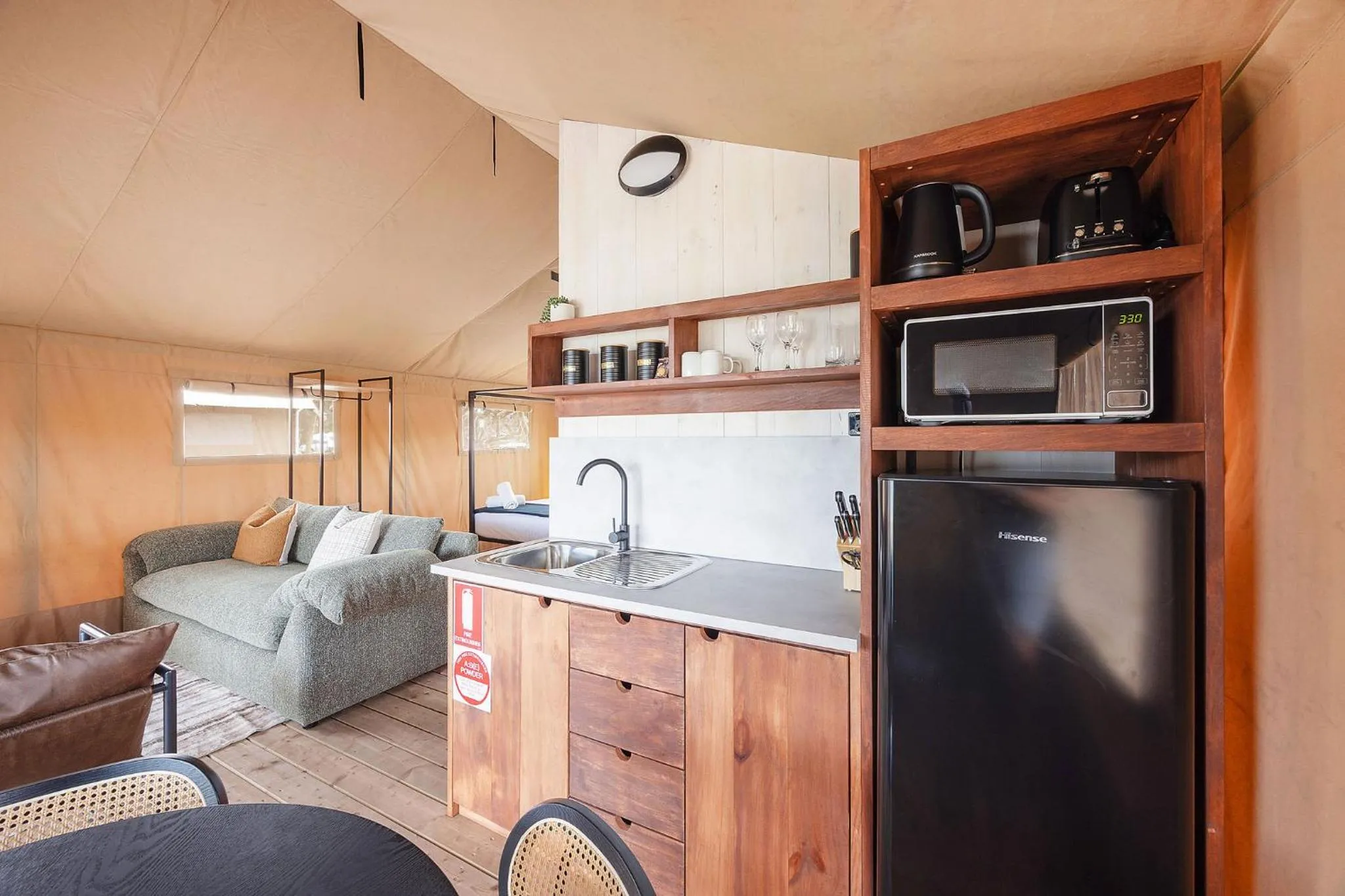 Kitchen or kitchenette in Reflections Hawks Nest - Holiday Park