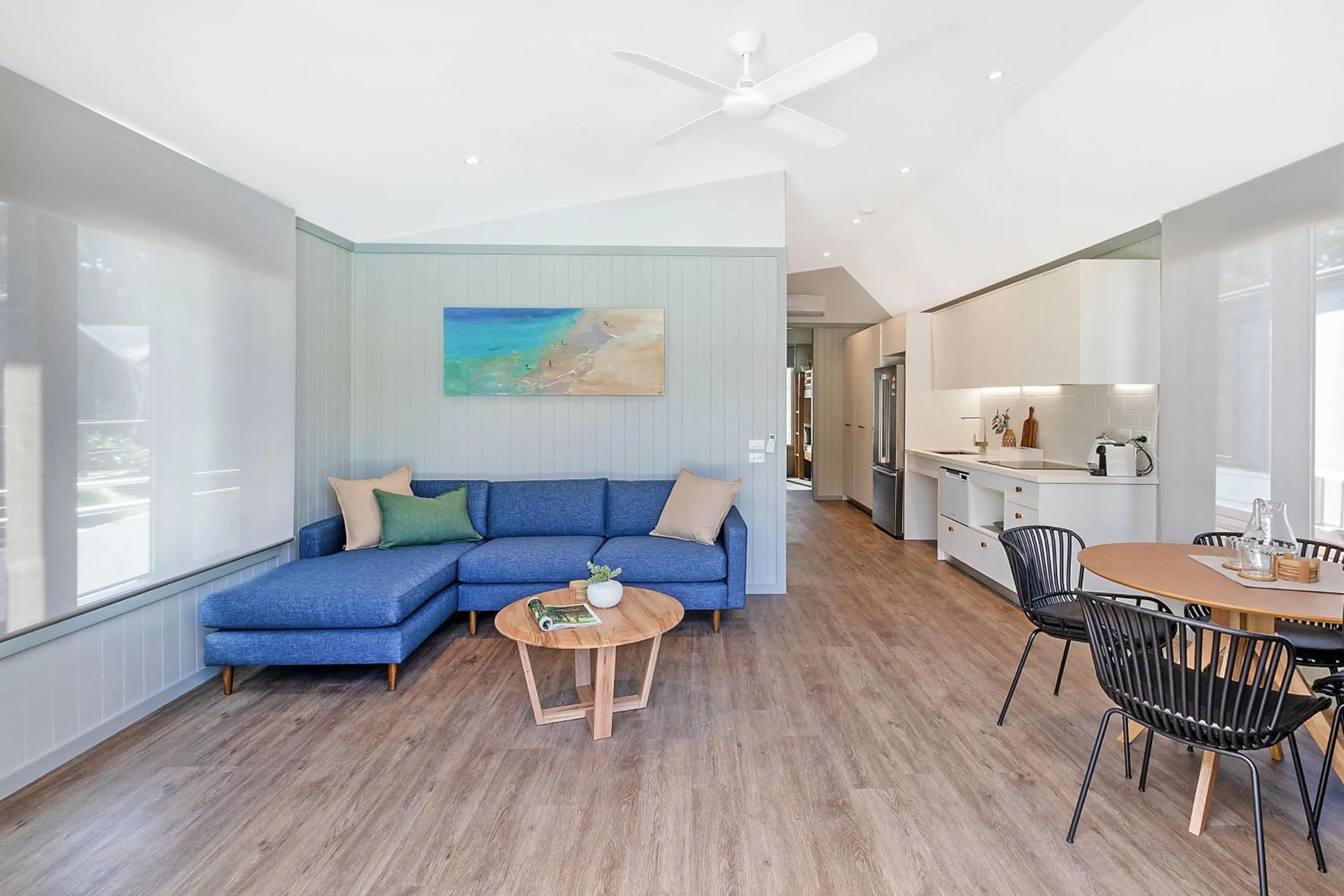 Living room in Reflections Jimmys Beach - Holiday Park