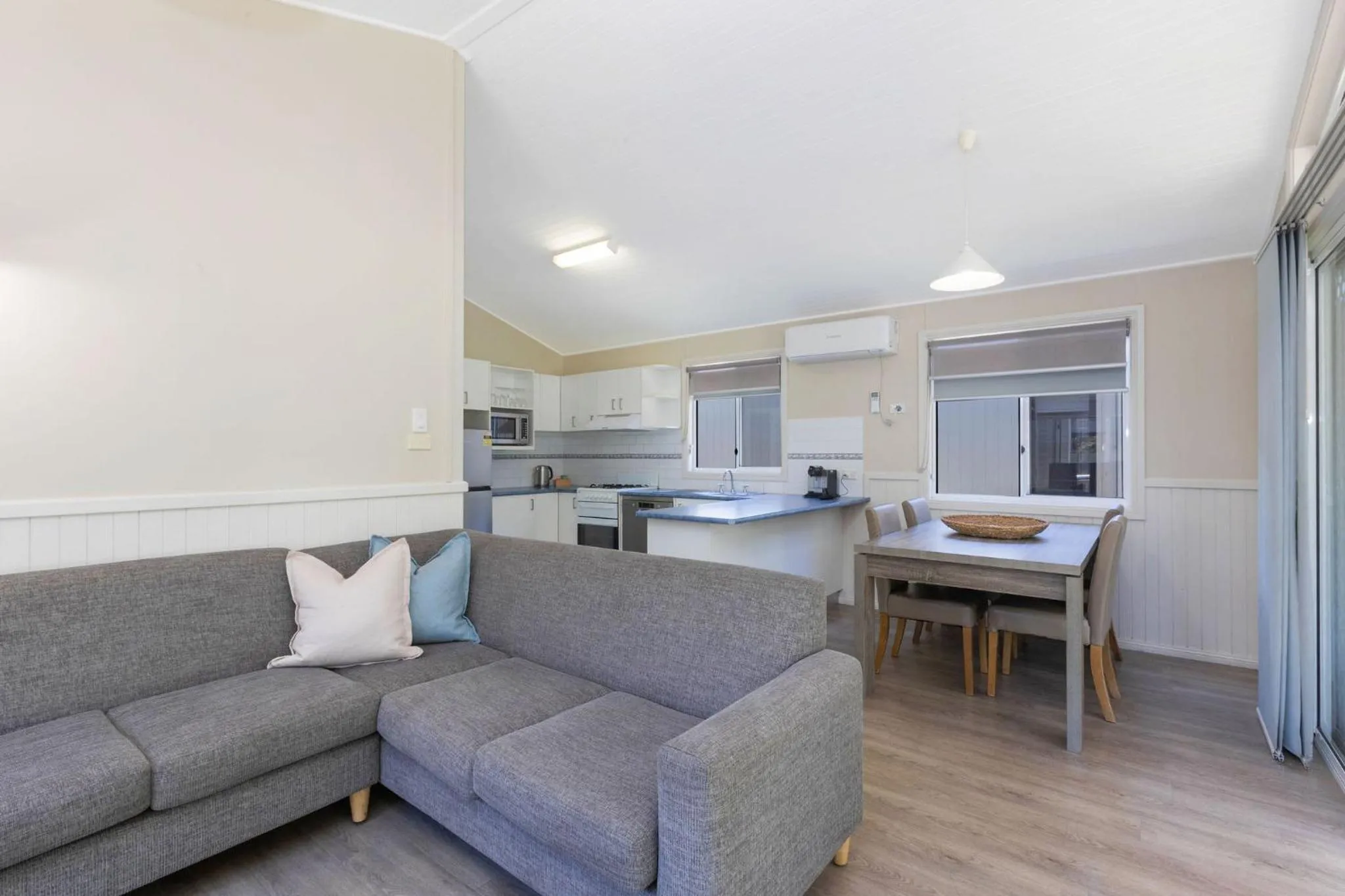 Kitchen or kitchenette in Reflections Jimmys Beach - Holiday Park