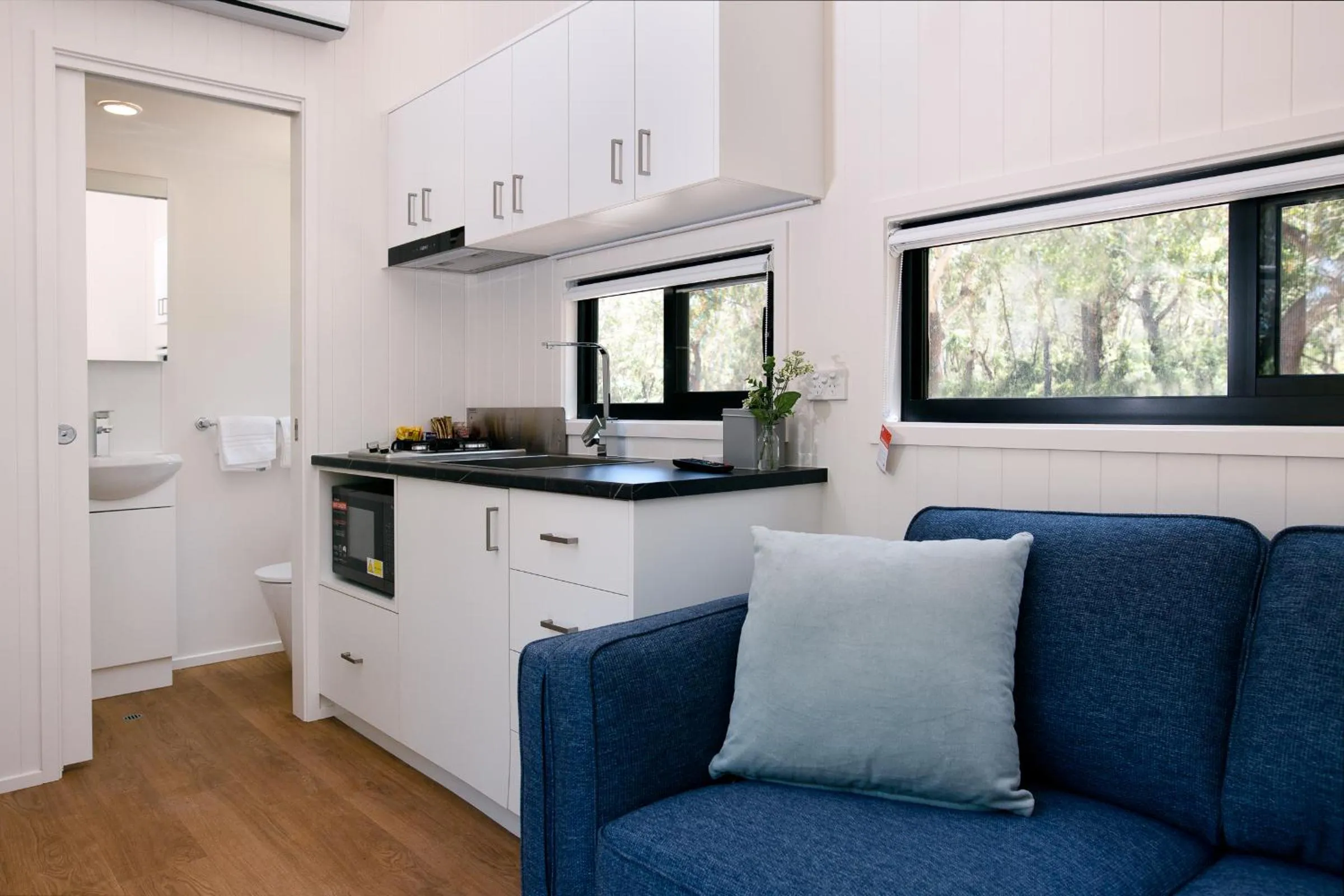 Kitchen or kitchenette in Reflections Jimmys Beach - Holiday Park