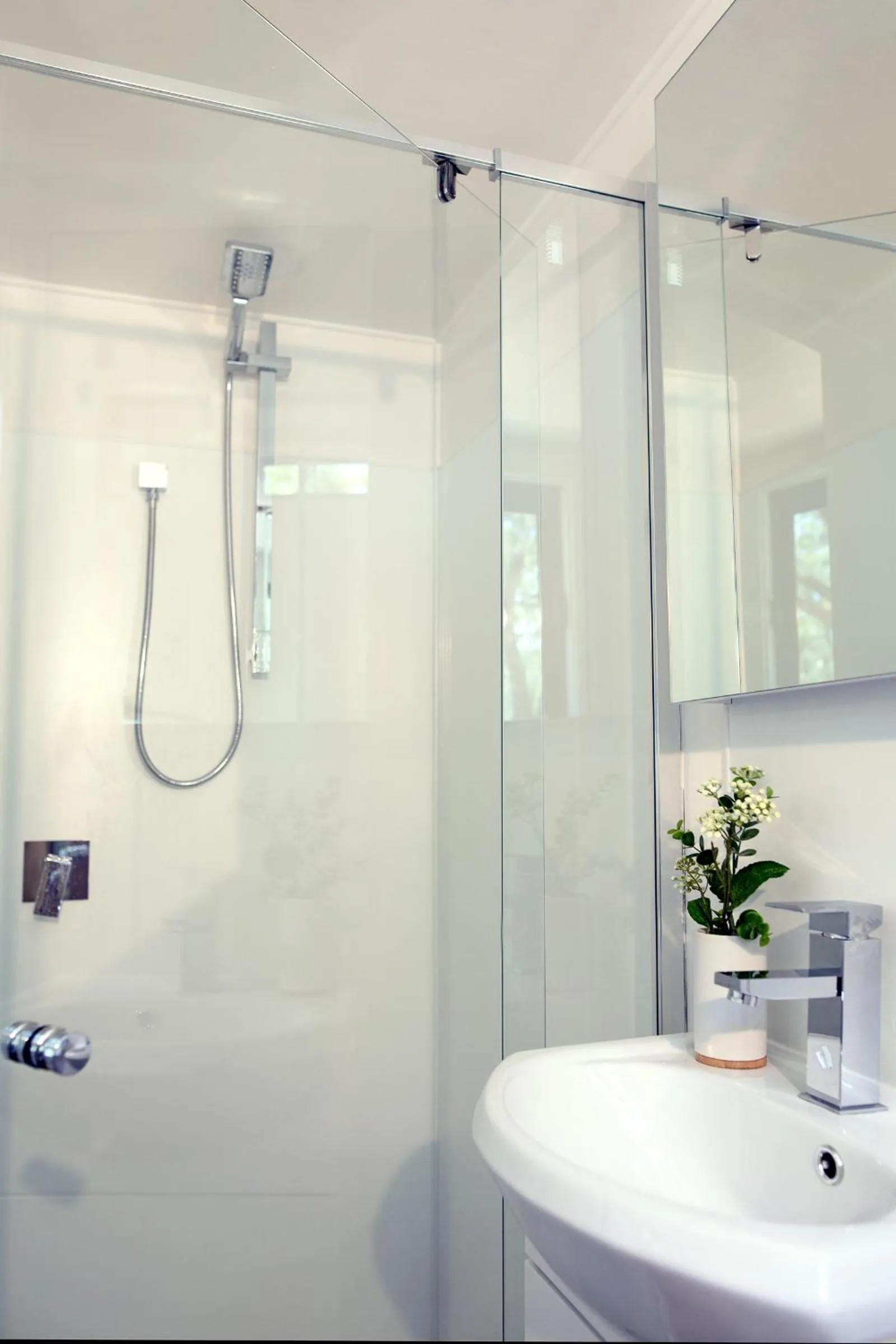 Shower in Reflections Jimmys Beach - Holiday Park