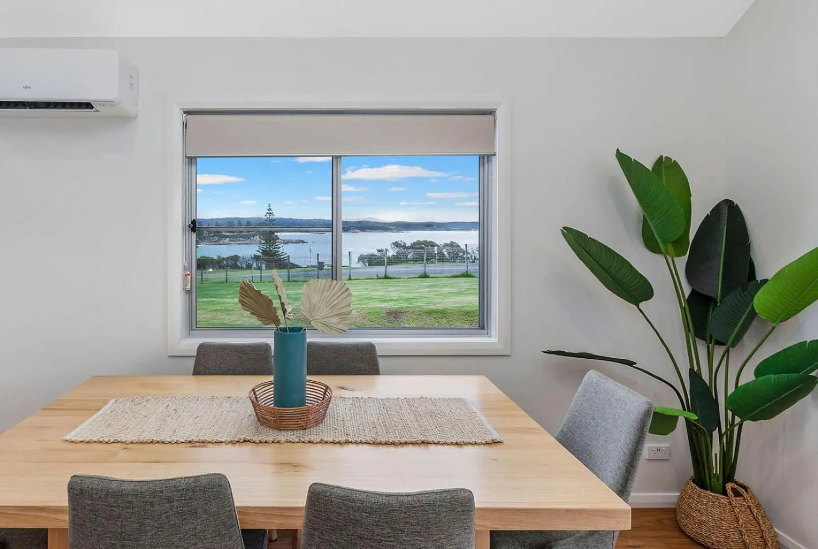 Dining area in Reflections Bermagui - Holiday Park