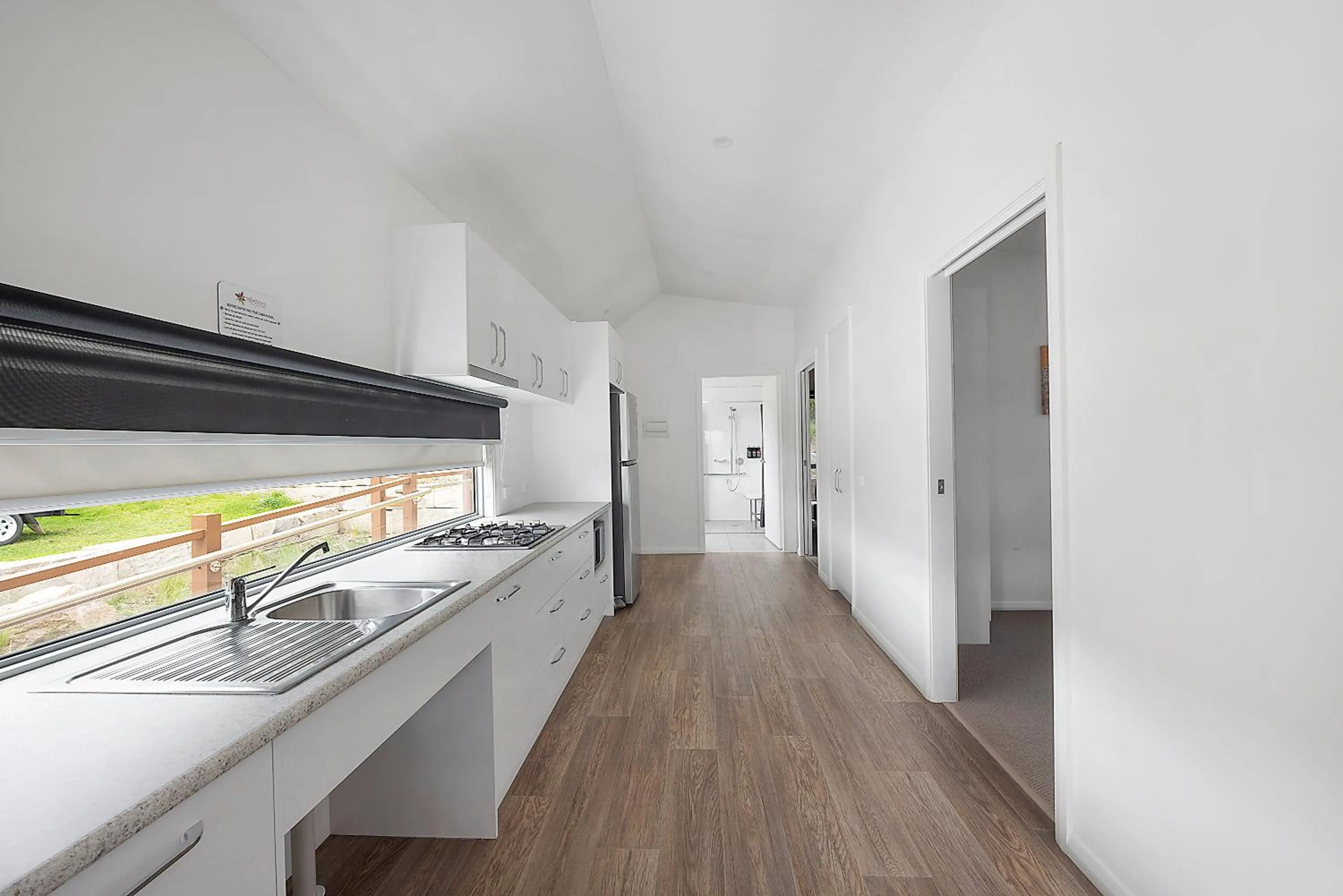 Kitchen or kitchenette in Reflections Bermagui - Holiday Park