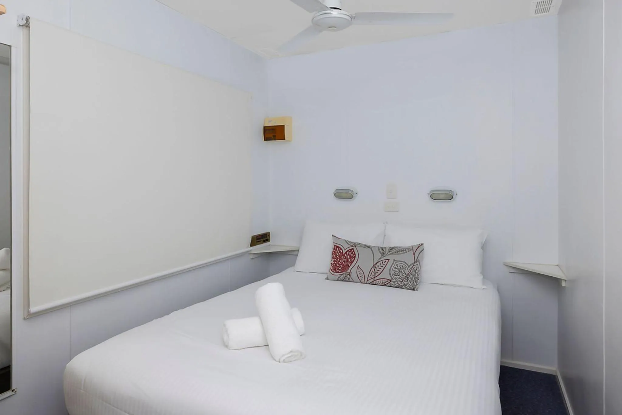 Bedroom, Bed in Reflections Eden - Holiday Park