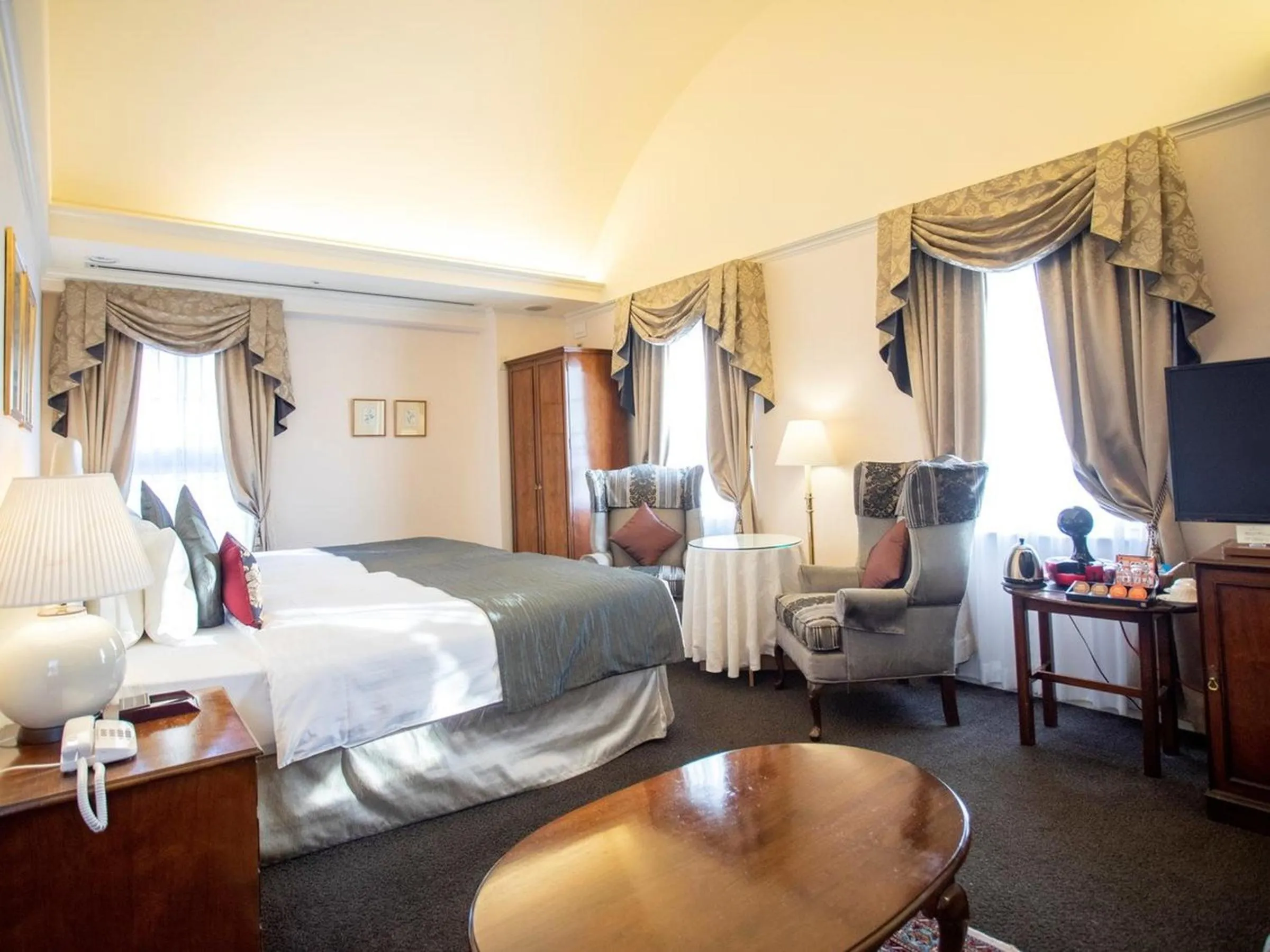 Bed in Kobe Kitano Hotel