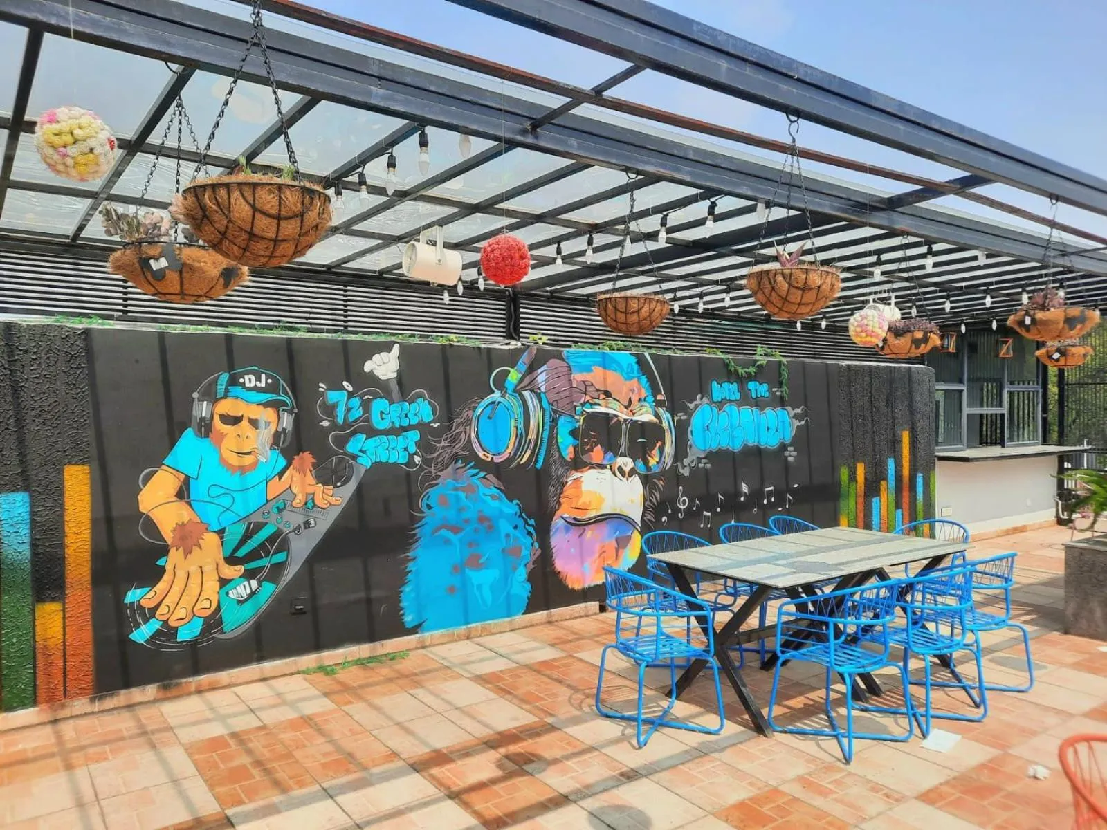 Restaurant/places to eat in The Eleganza