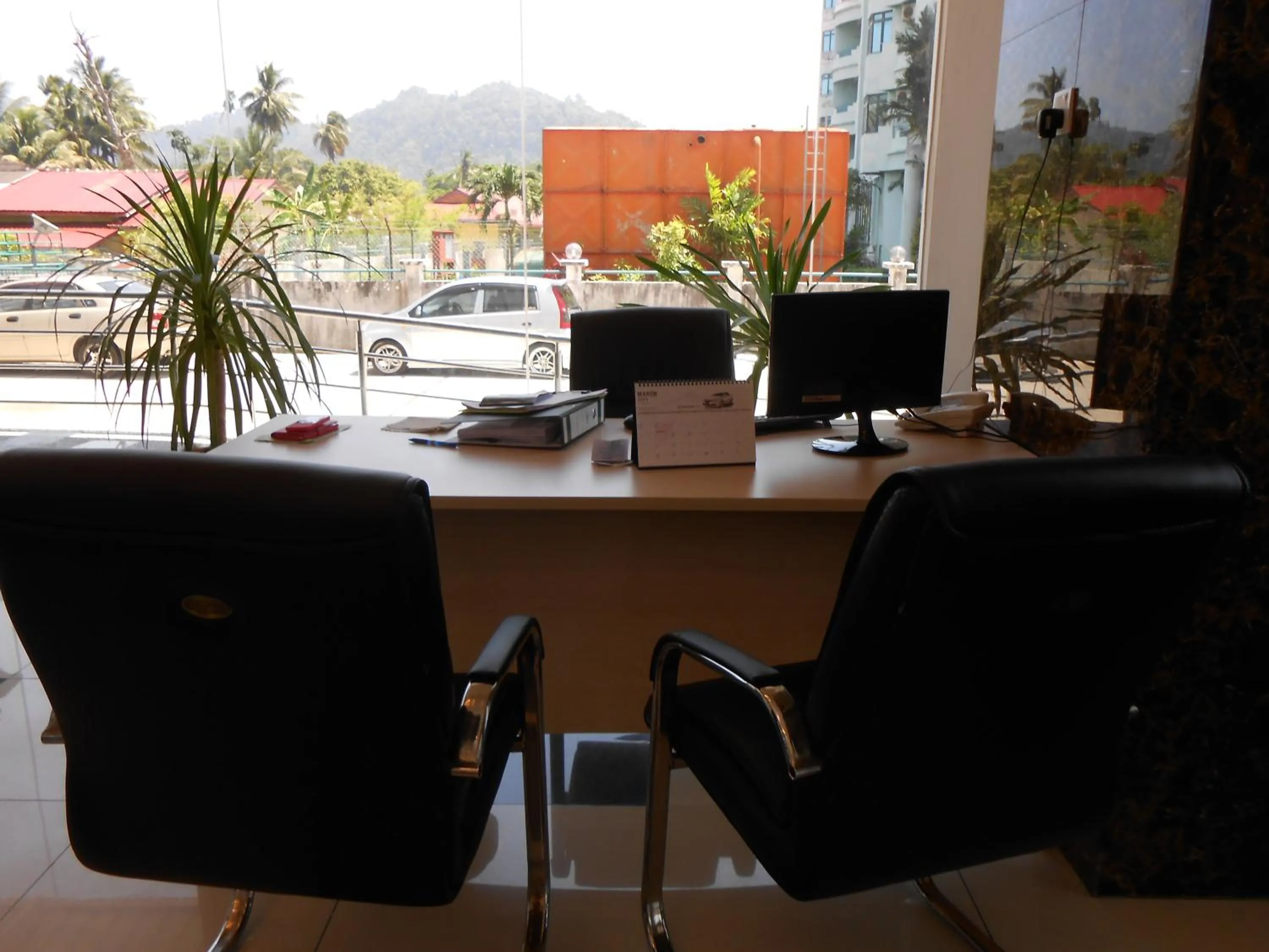 Business facilities in HIG Hotel
