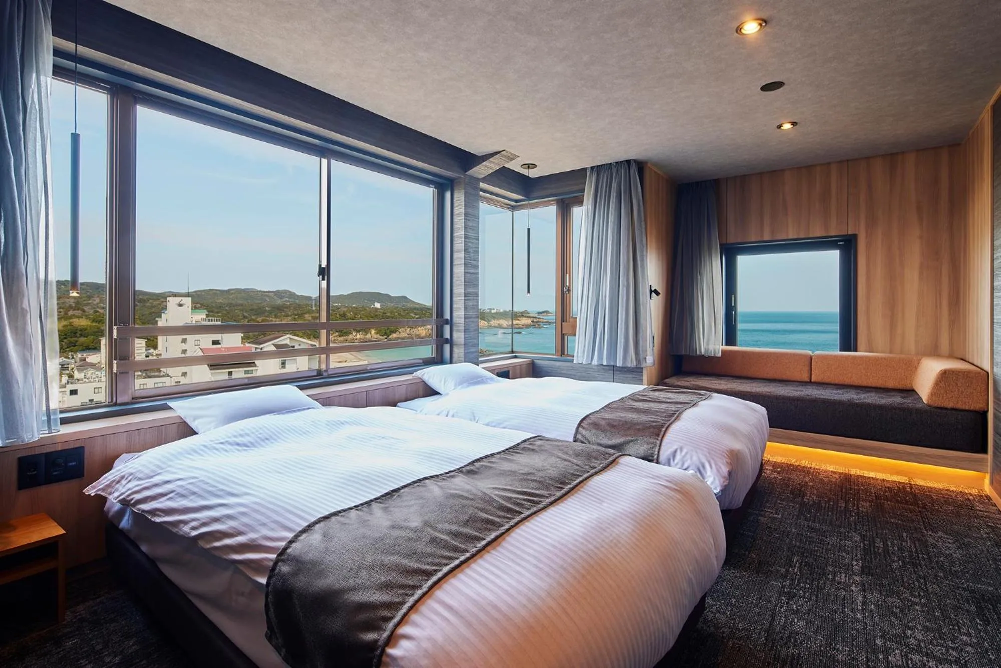 Photo of the whole room, Bed in Resort Hills Toyohama Soranokaze