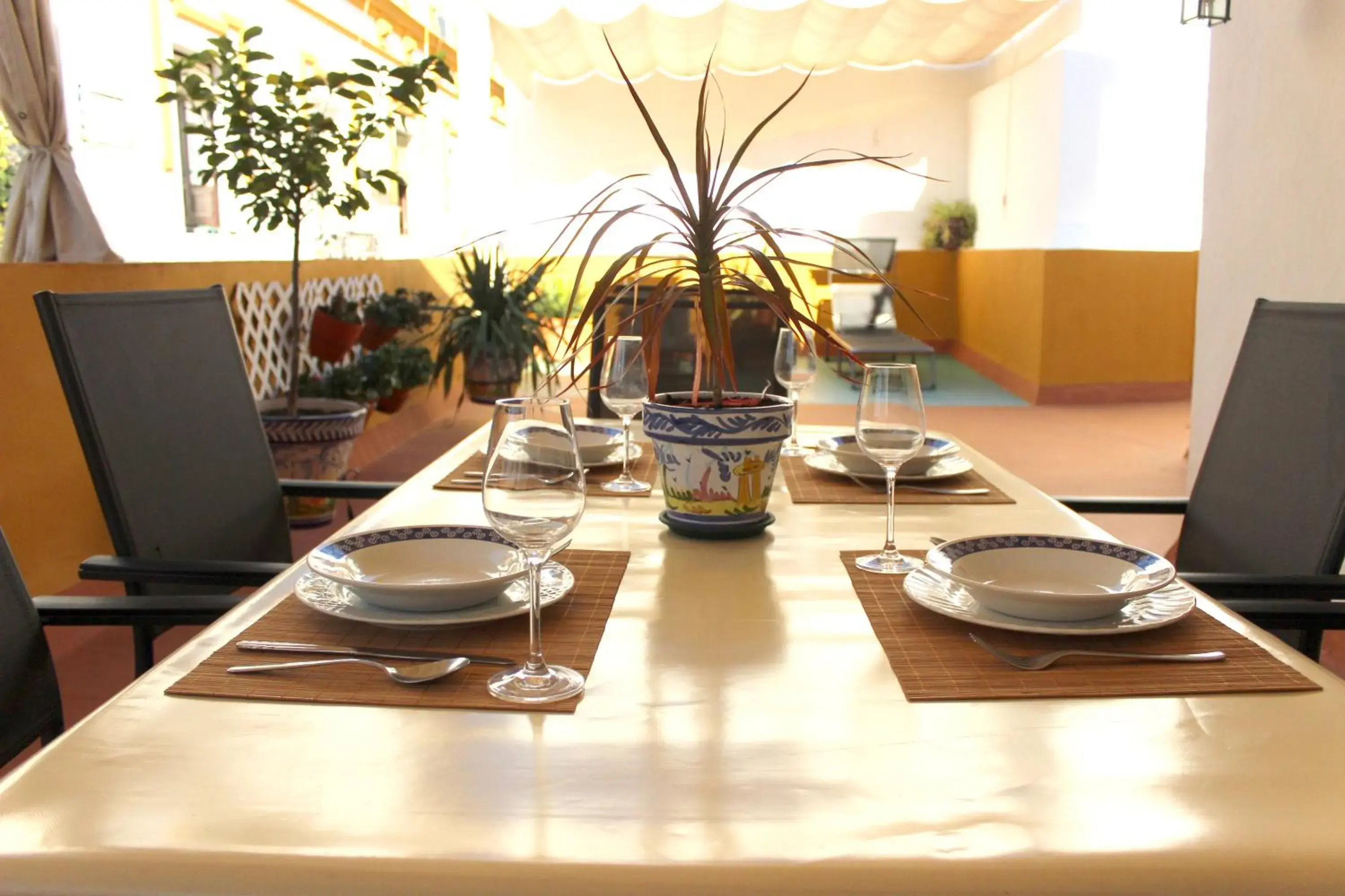 Duplex acogedor con gran terraza en pleno centro de Sevilla! Duplex acogedor con gran terraza en pleno centro de Sevilla!